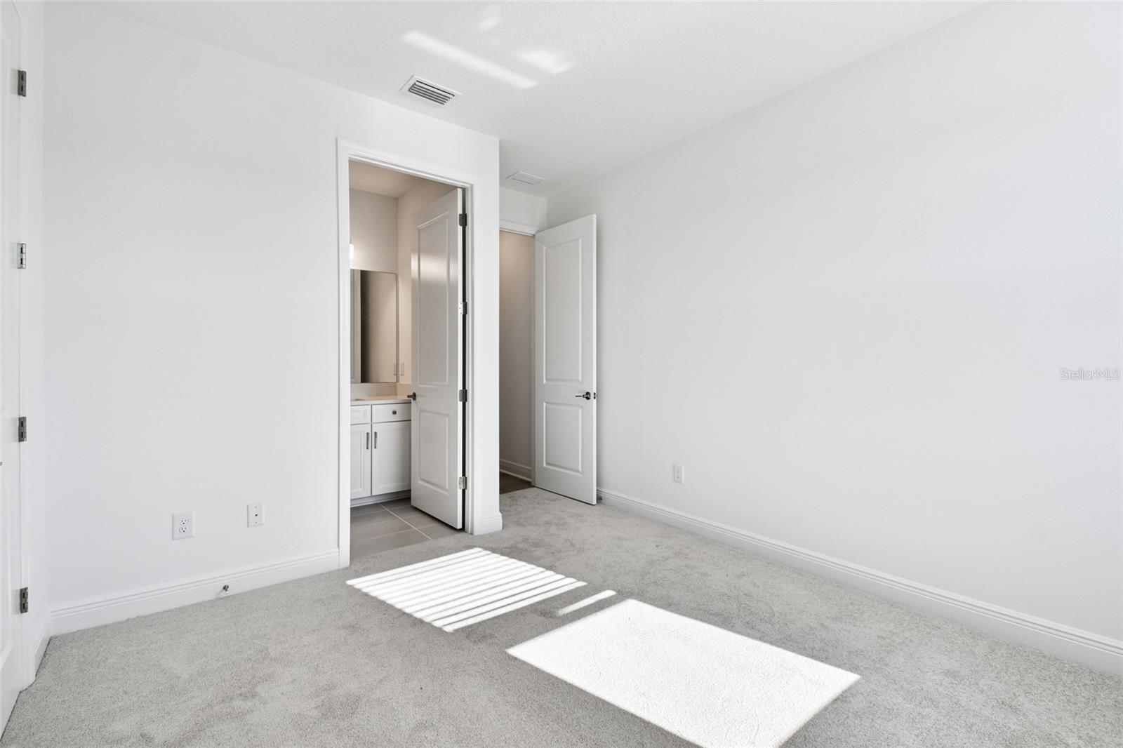 CREEKS EDGE AT TWIN RIVERS - Residential