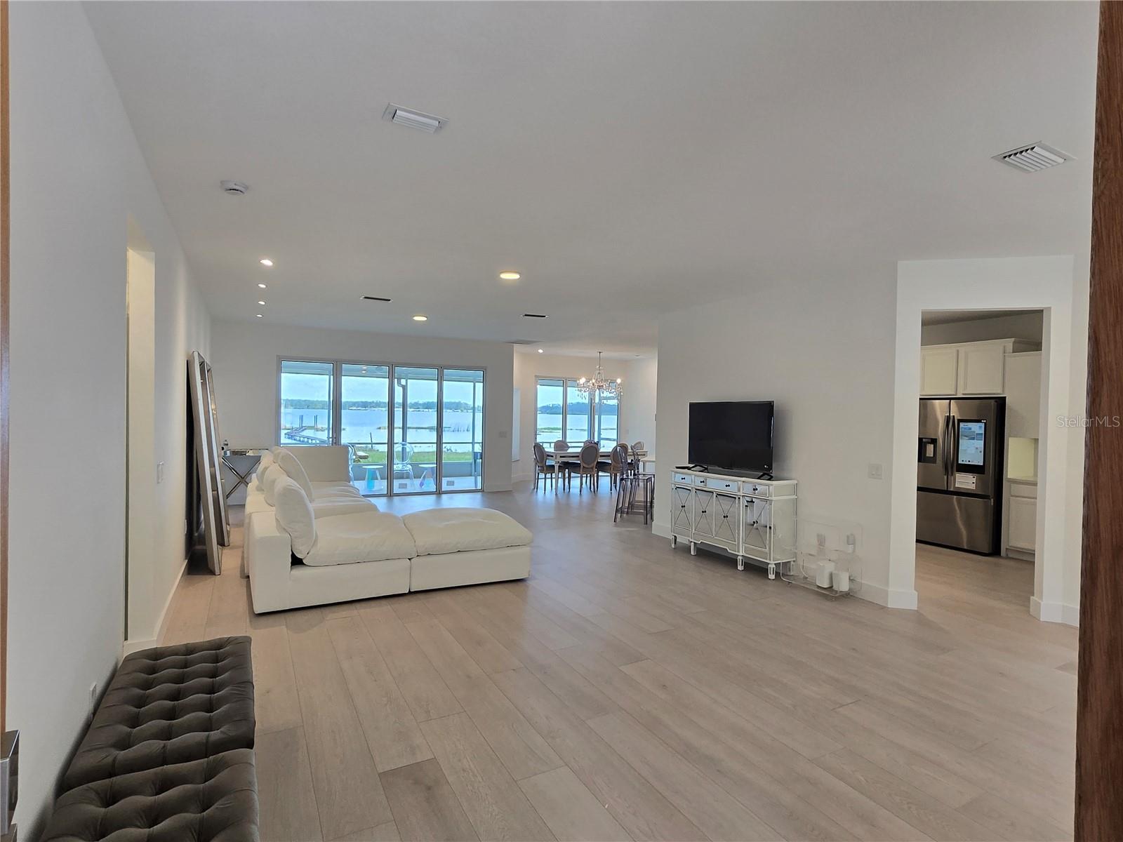 560 EDEN DRIVE