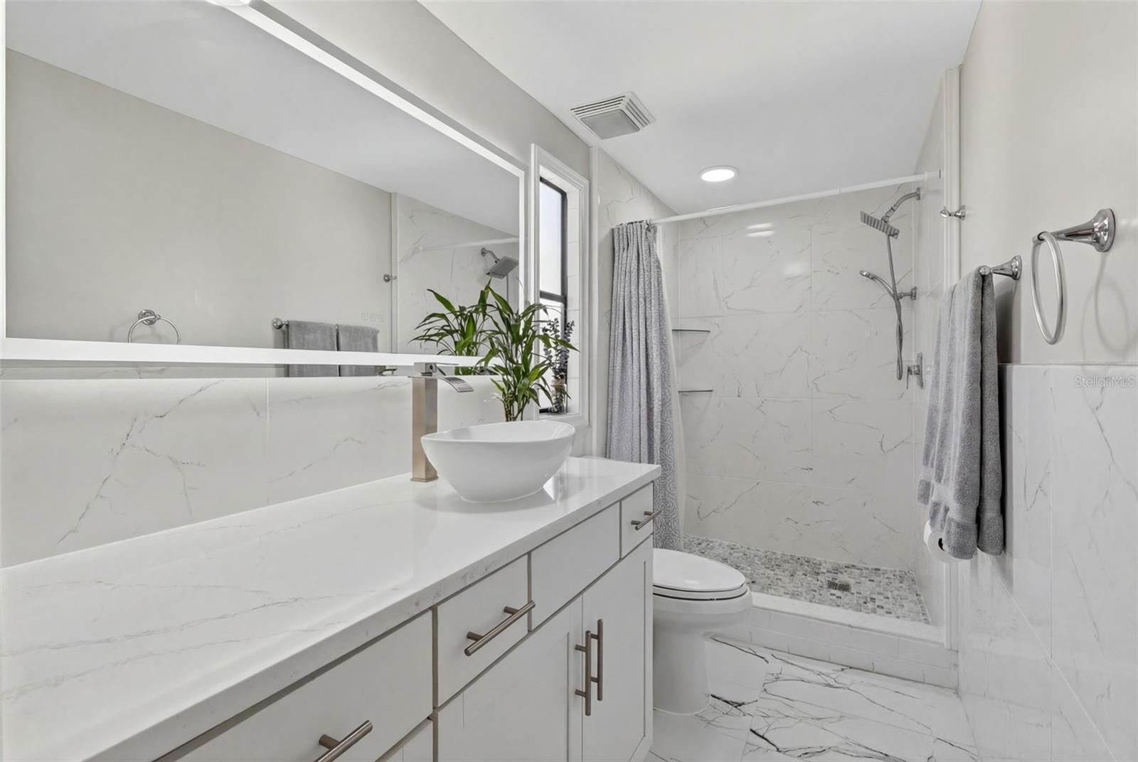 COUNTRY HAVEN ON BULLFROG CRK - Residential