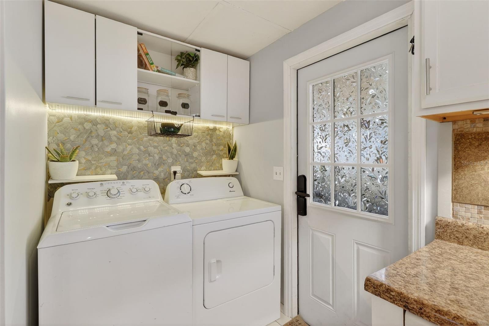 COUNTRY HAVEN ON BULLFROG CRK - Residential