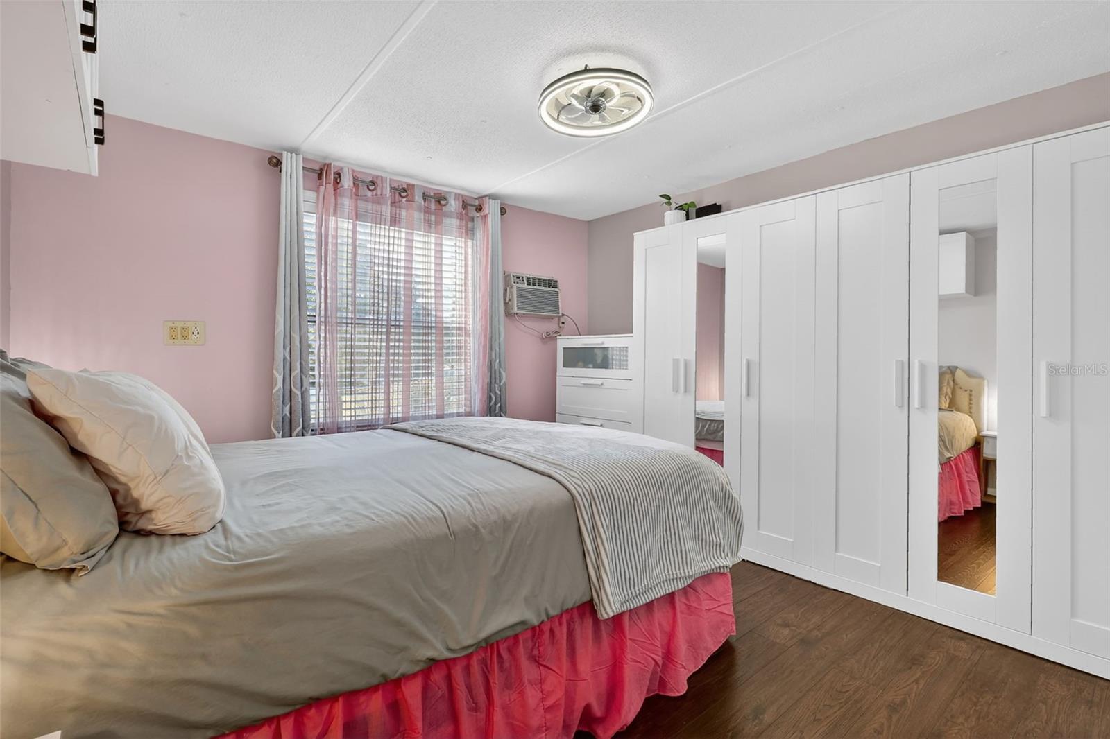 COUNTRY HAVEN ON BULLFROG CRK - Residential