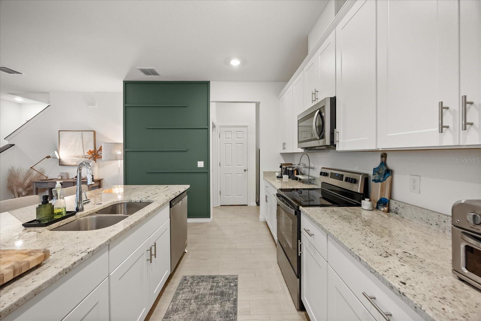 4700 HOMESTEAD TRAIL