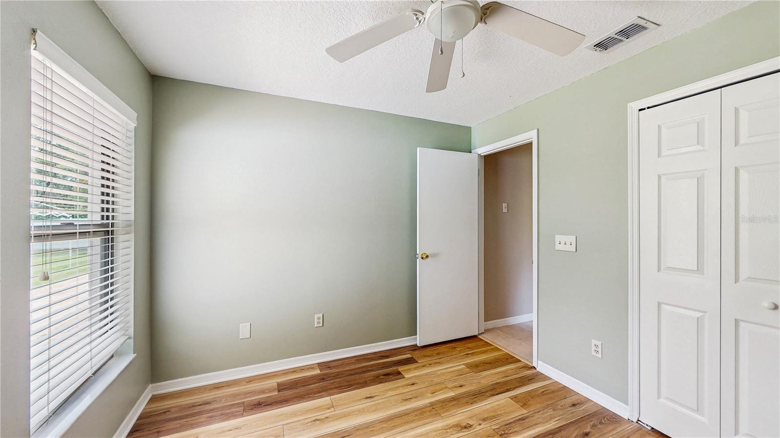 SILVER WOODS PH 04 - Residential