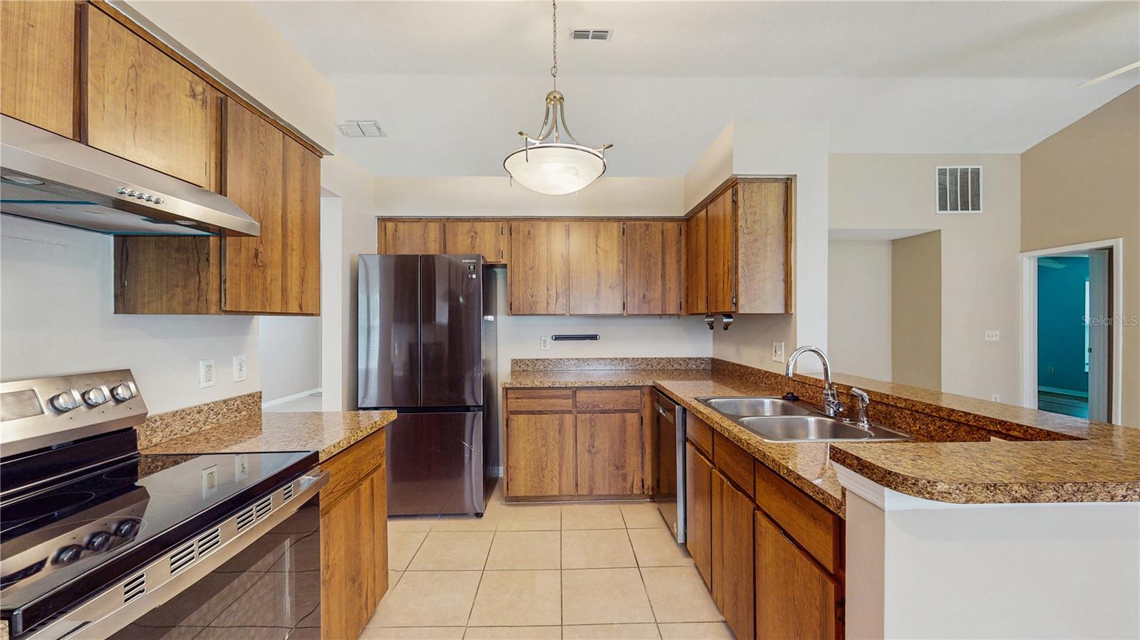 SILVER WOODS PH 04 - Residential