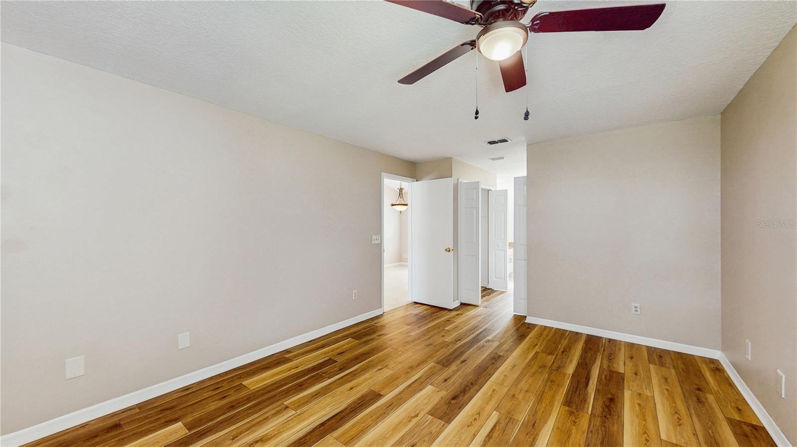 SILVER WOODS PH 04 - Residential