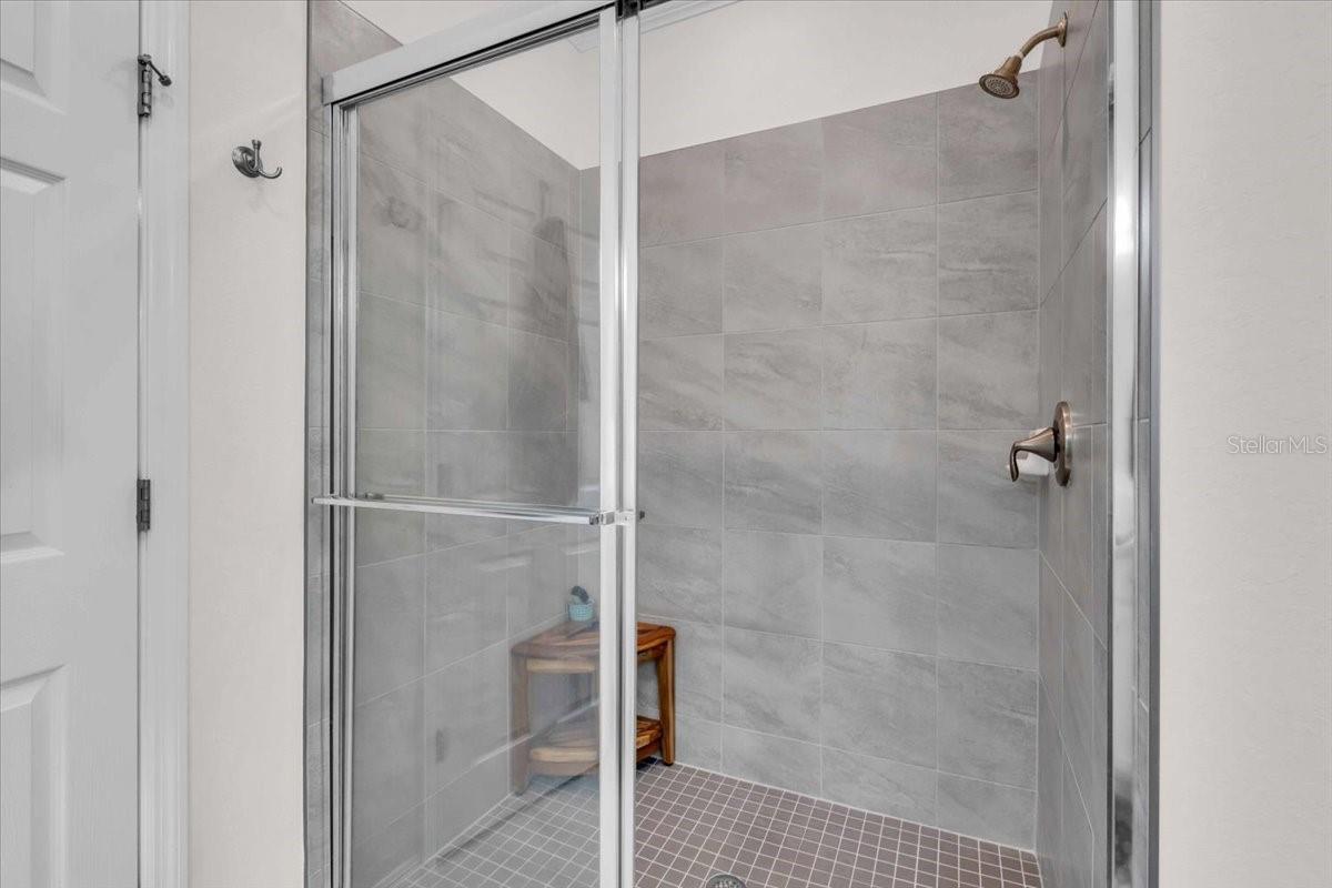 SARASOTA NATIONAL - Residential