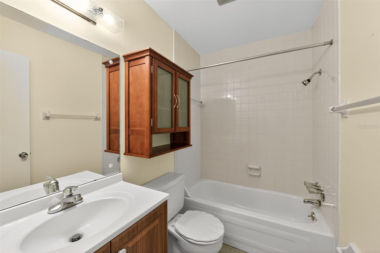 ROLLING GREEN GLF VILLAGE IV - Residential