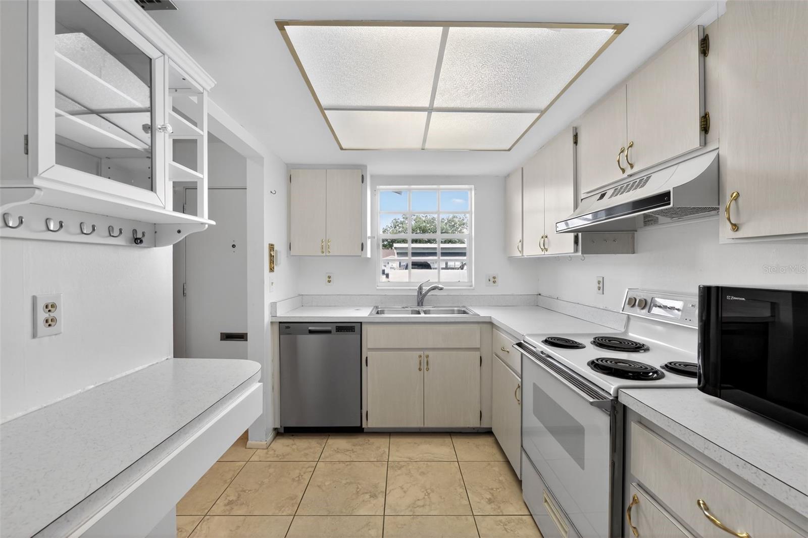 ROLLING GREEN GLF VILLAGE IV - Residential