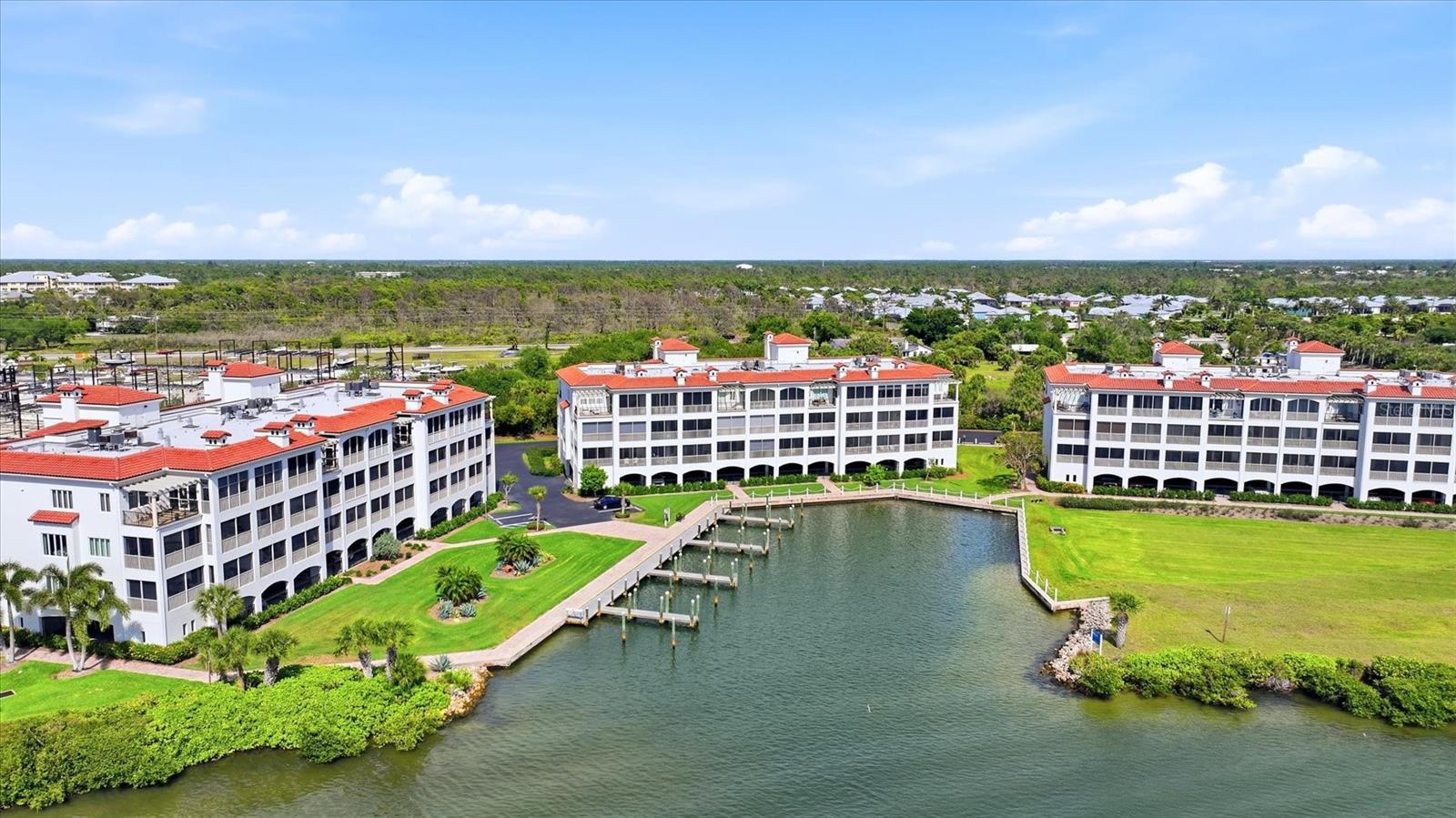 HACIENDA DEL MAR - Residential