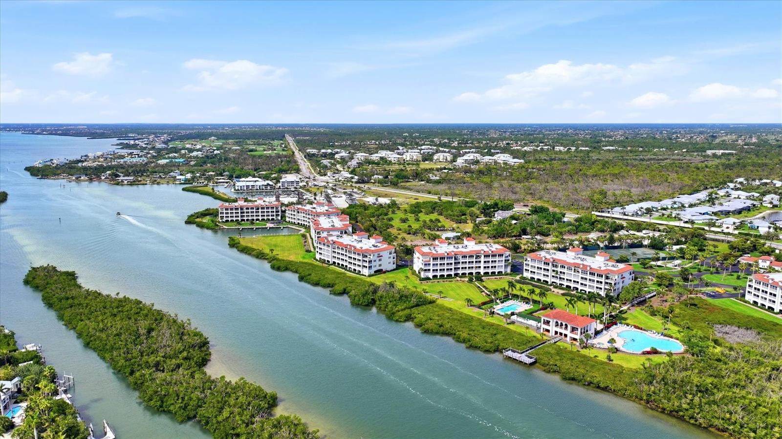 HACIENDA DEL MAR - Residential