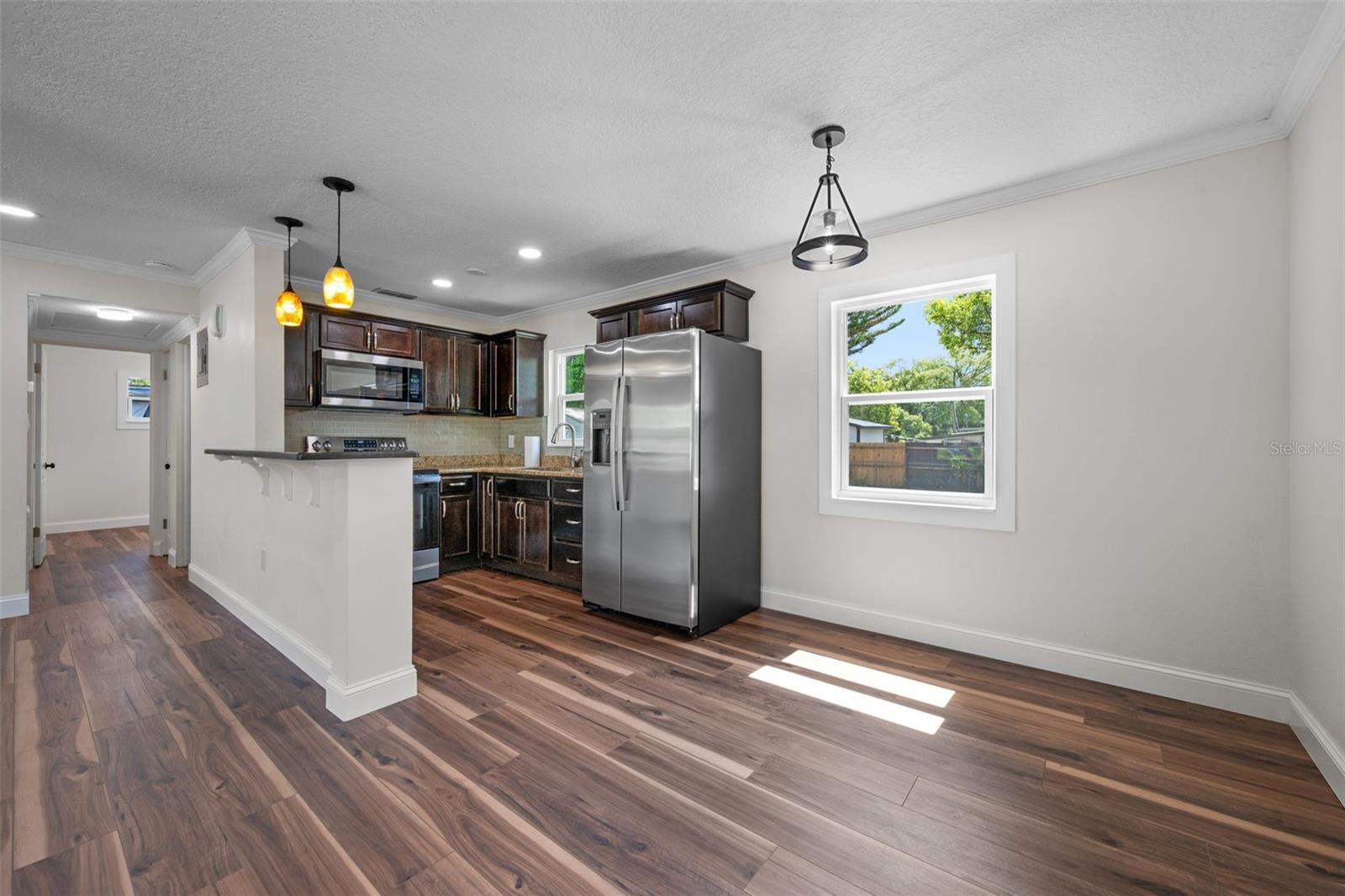 709 SUZETTE DRIVE
