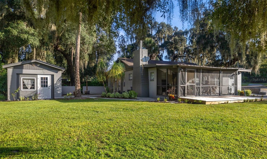 Photo of 35935 Nolen Lane, Eustis, FL 32736 (MLS # G5119478)