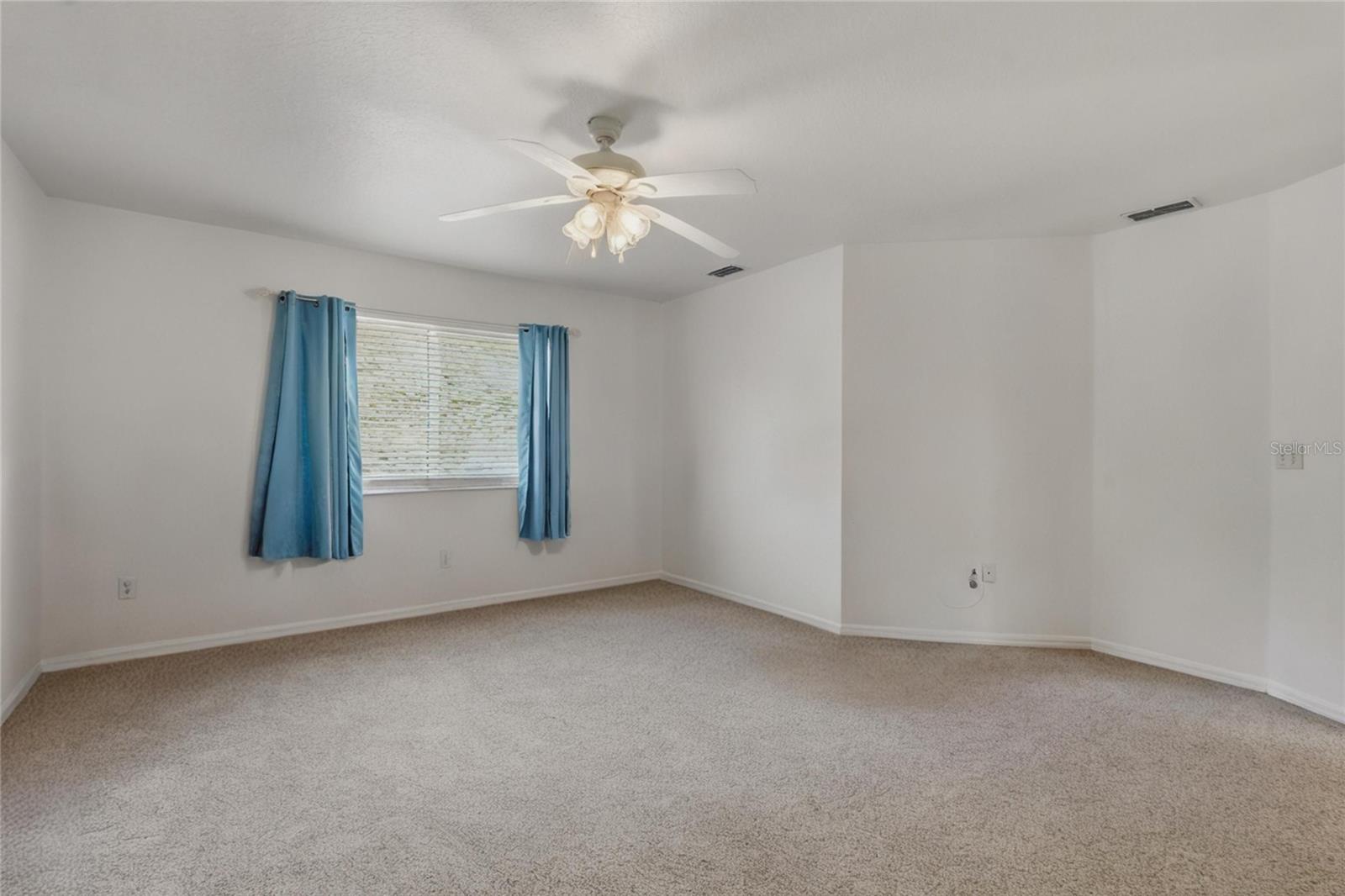 EASTLAKE OAKS PH 4 - Residential