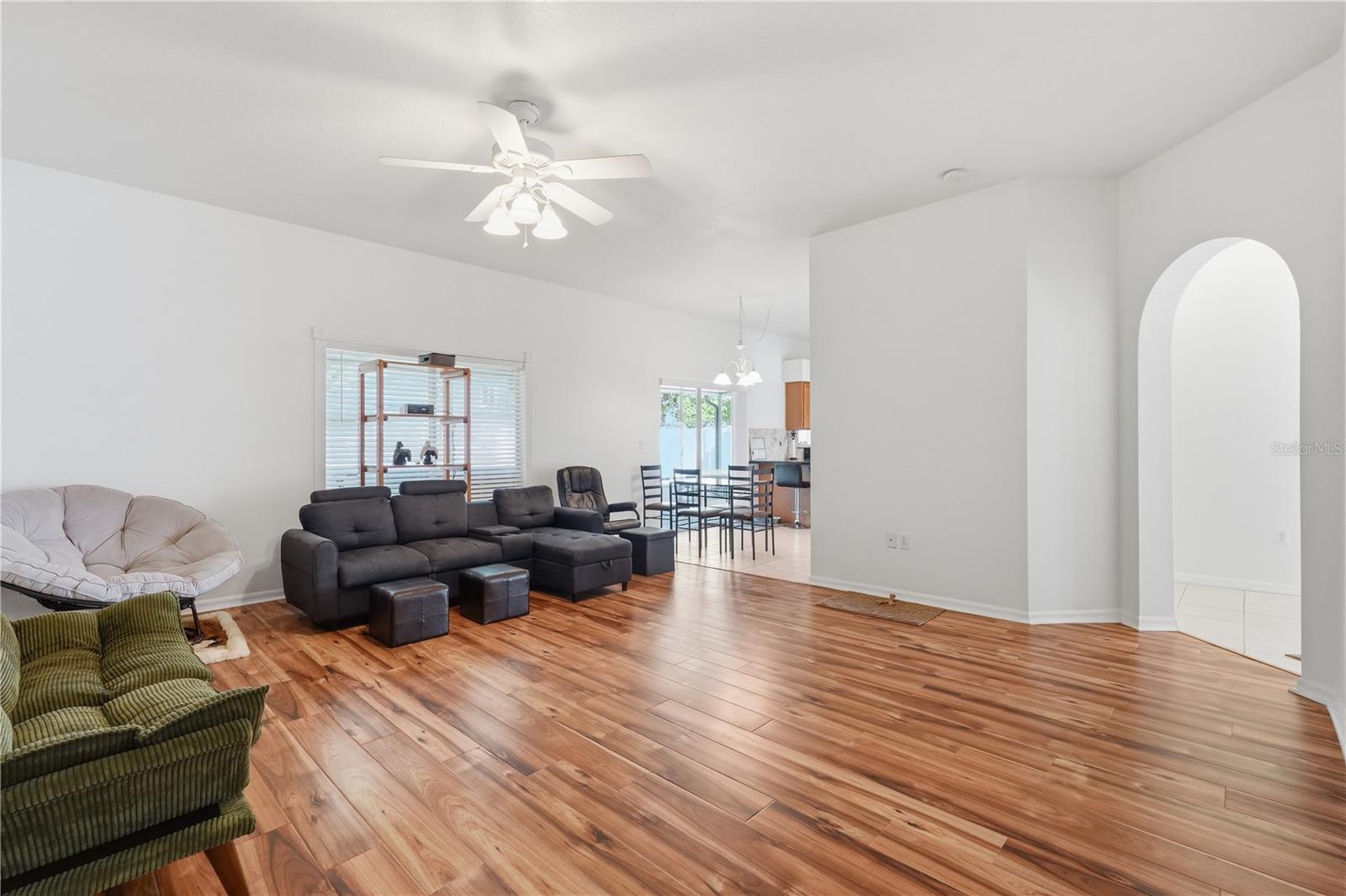 EASTLAKE OAKS PH 4 - Residential