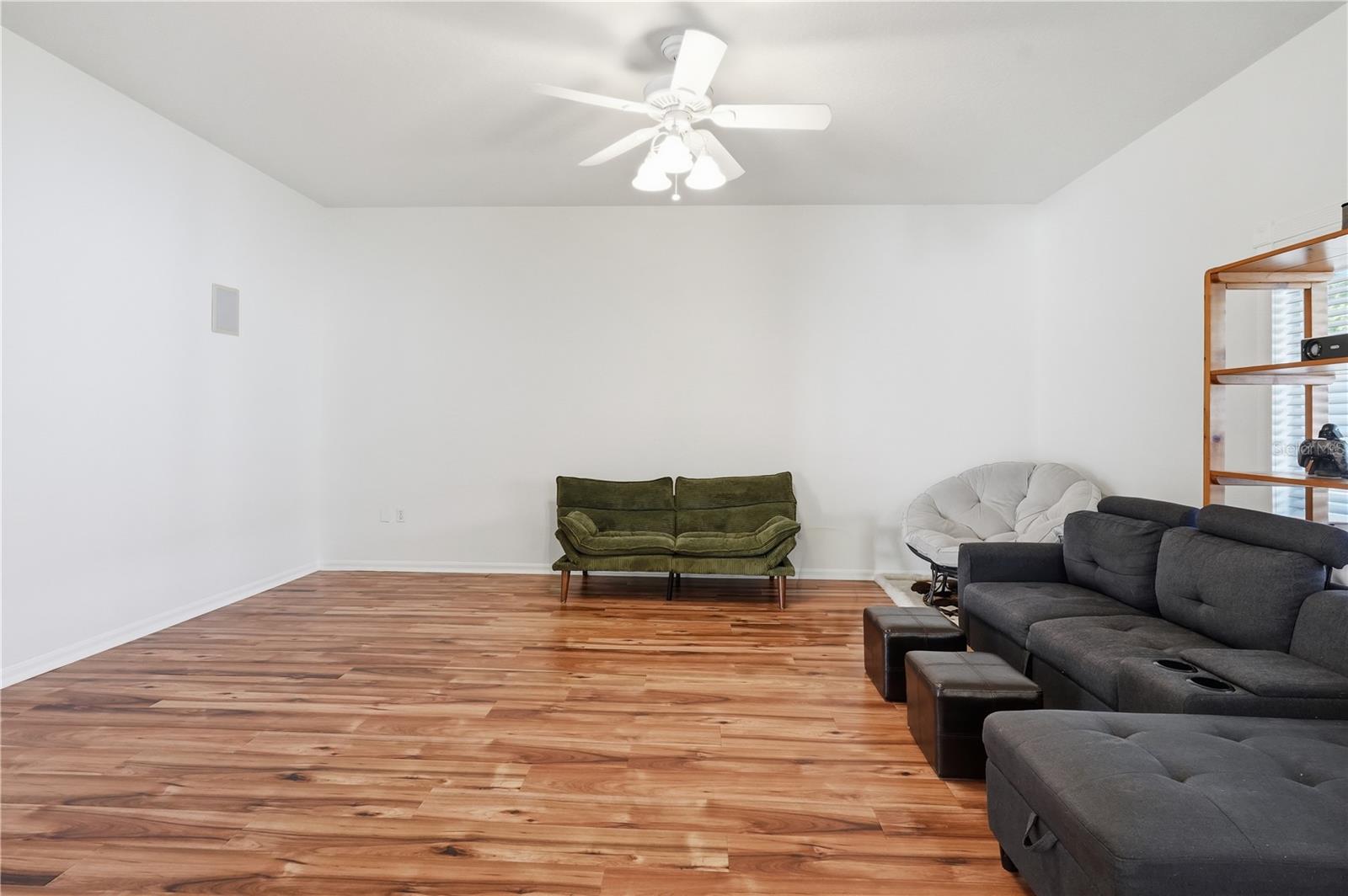 EASTLAKE OAKS PH 4 - Residential