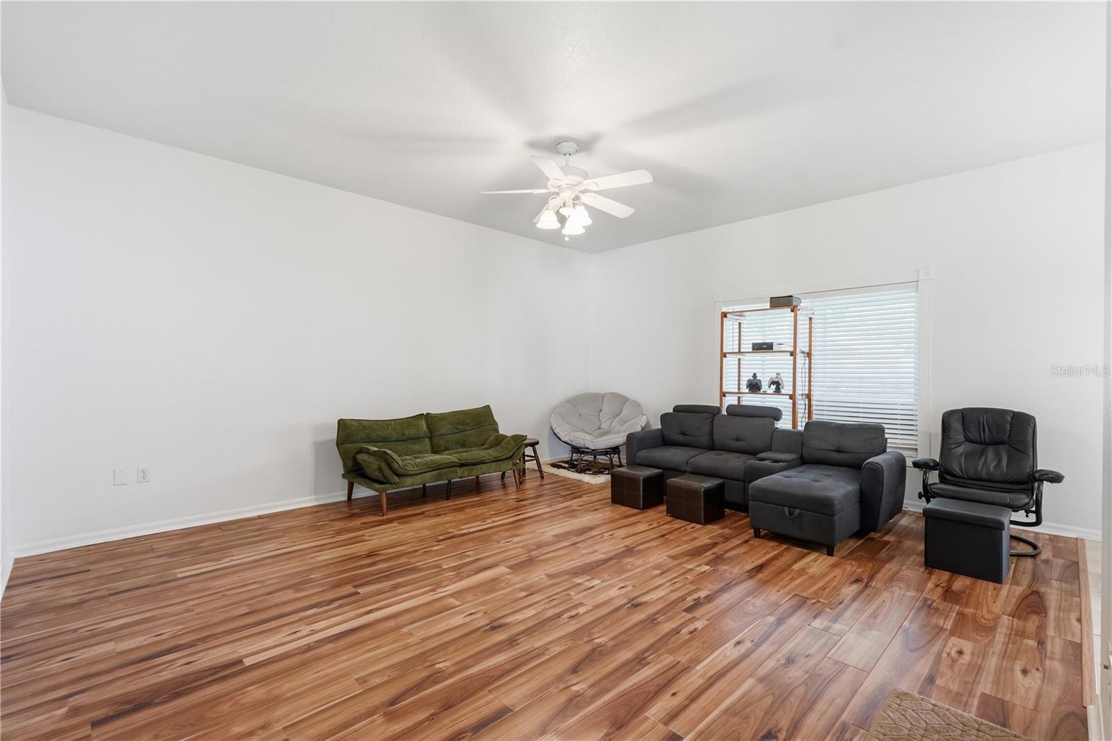 EASTLAKE OAKS PH 4 - Residential