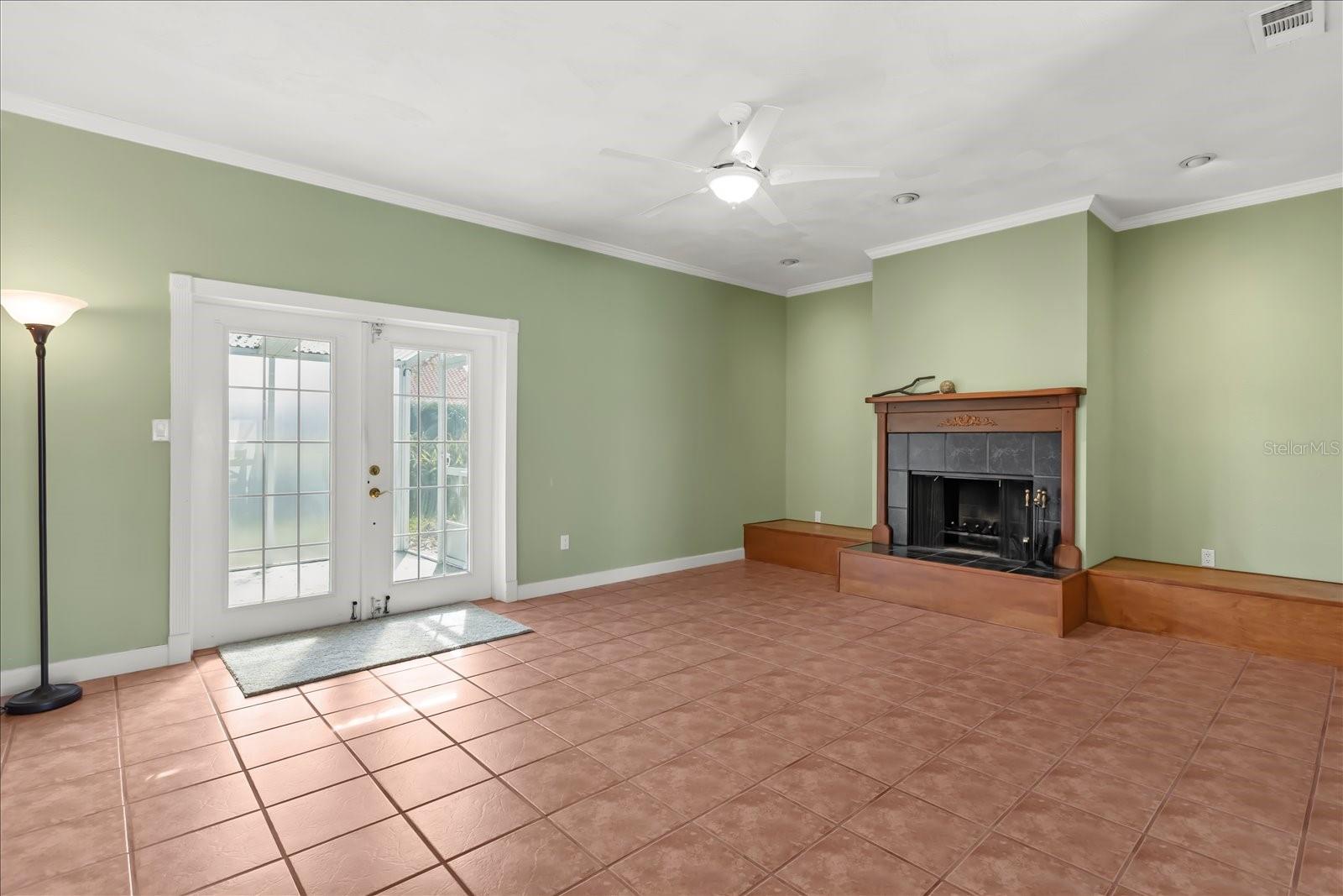 SWEETWATER COUNTRY CLUB - Residential