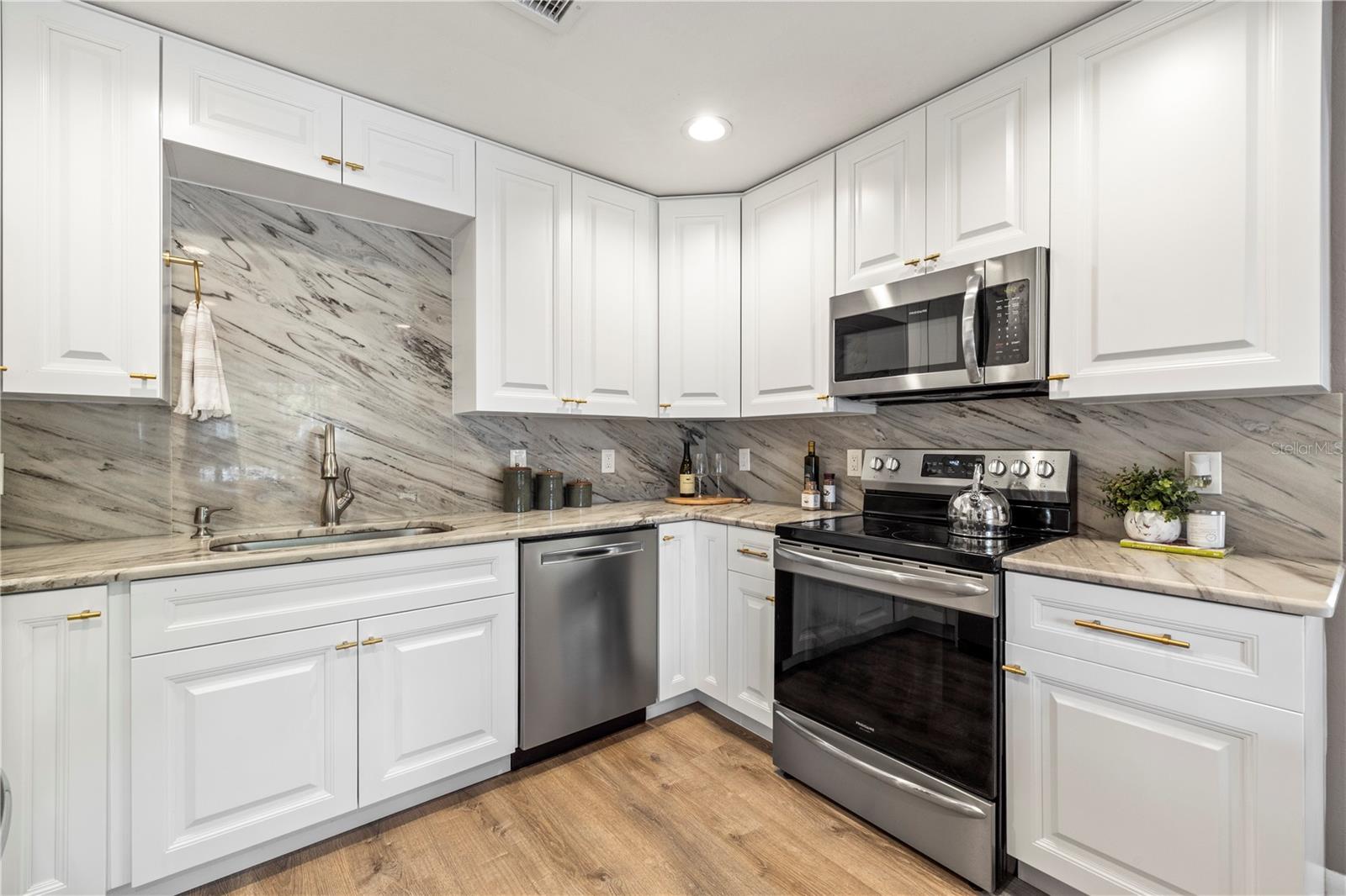 LOWRY LANE SUB - Residential