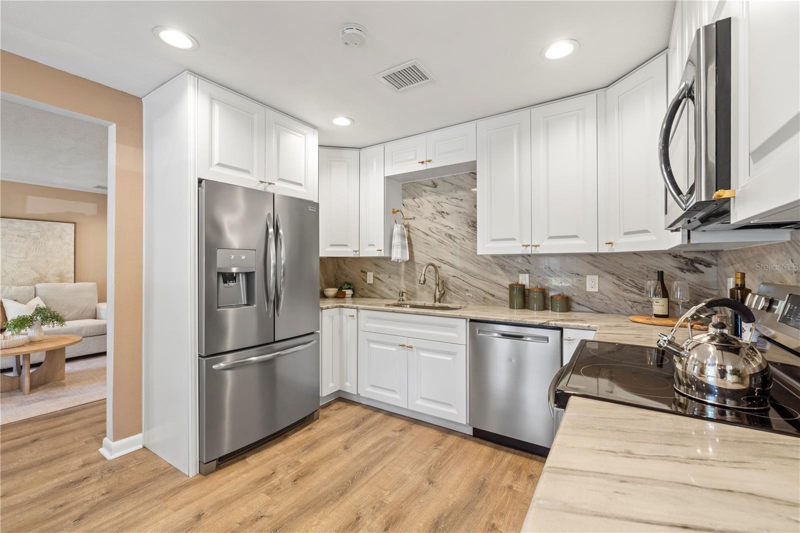 LOWRY LANE SUB - Residential