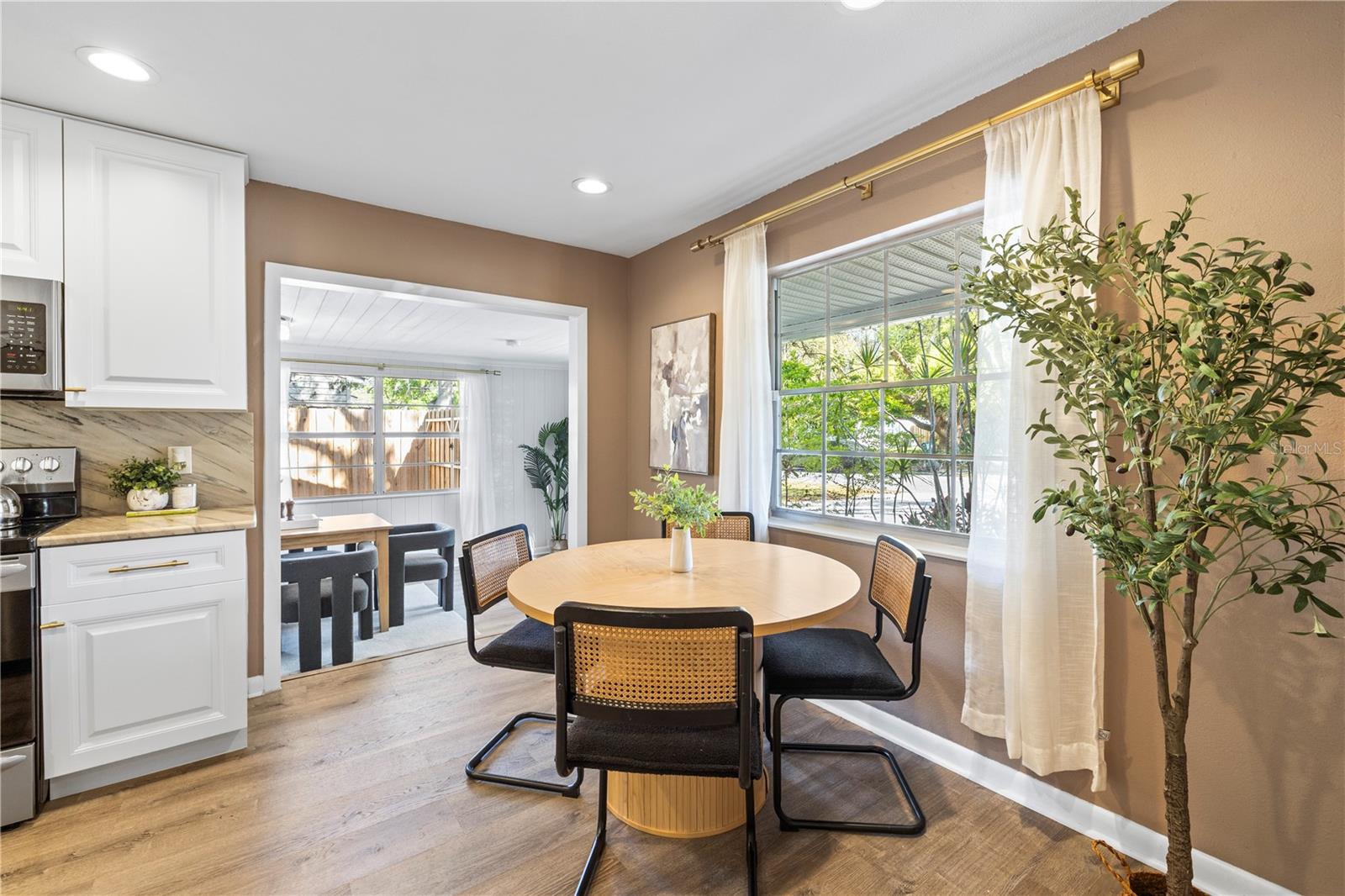 LOWRY LANE SUB - Residential