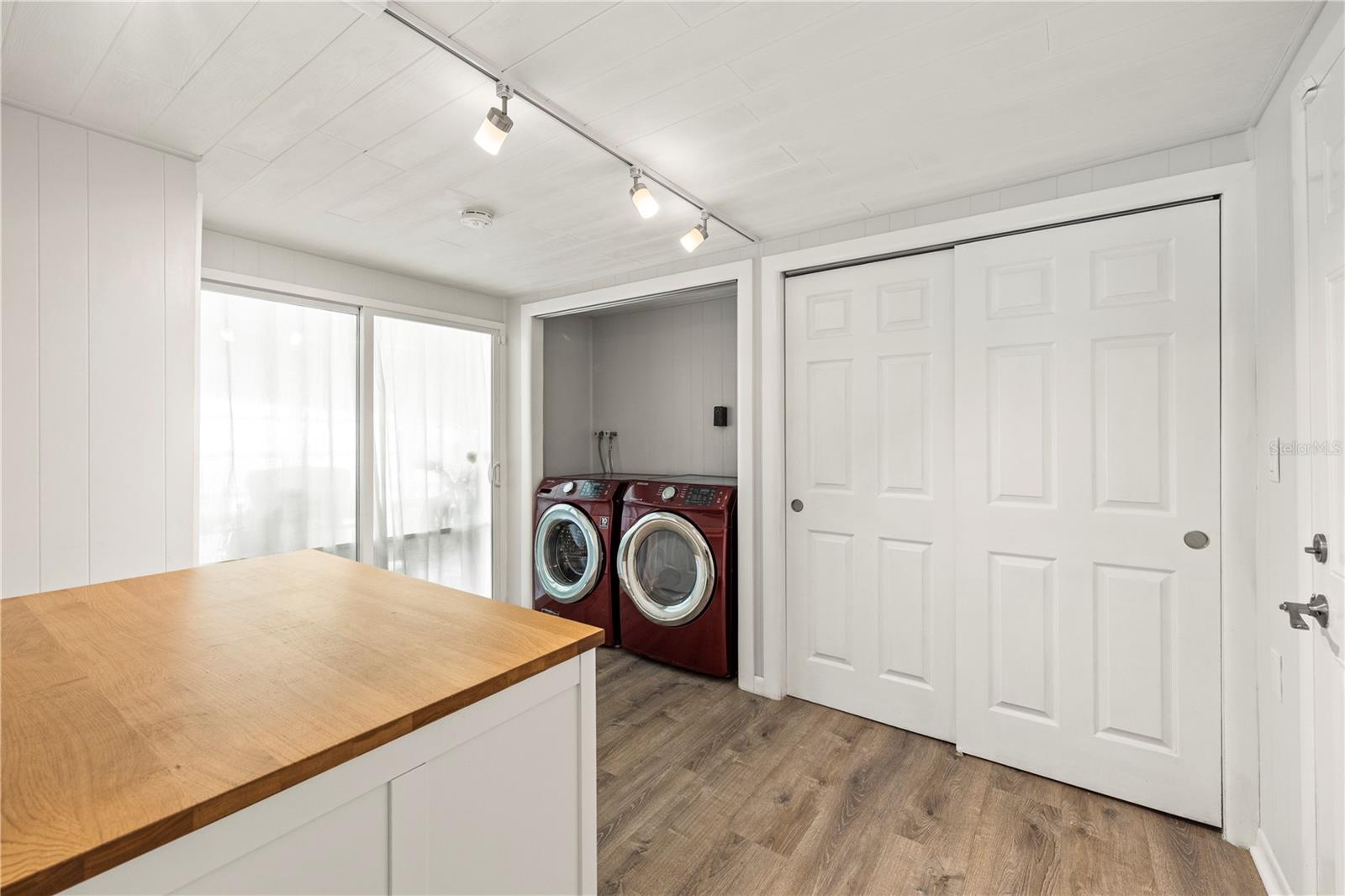 LOWRY LANE SUB - Residential