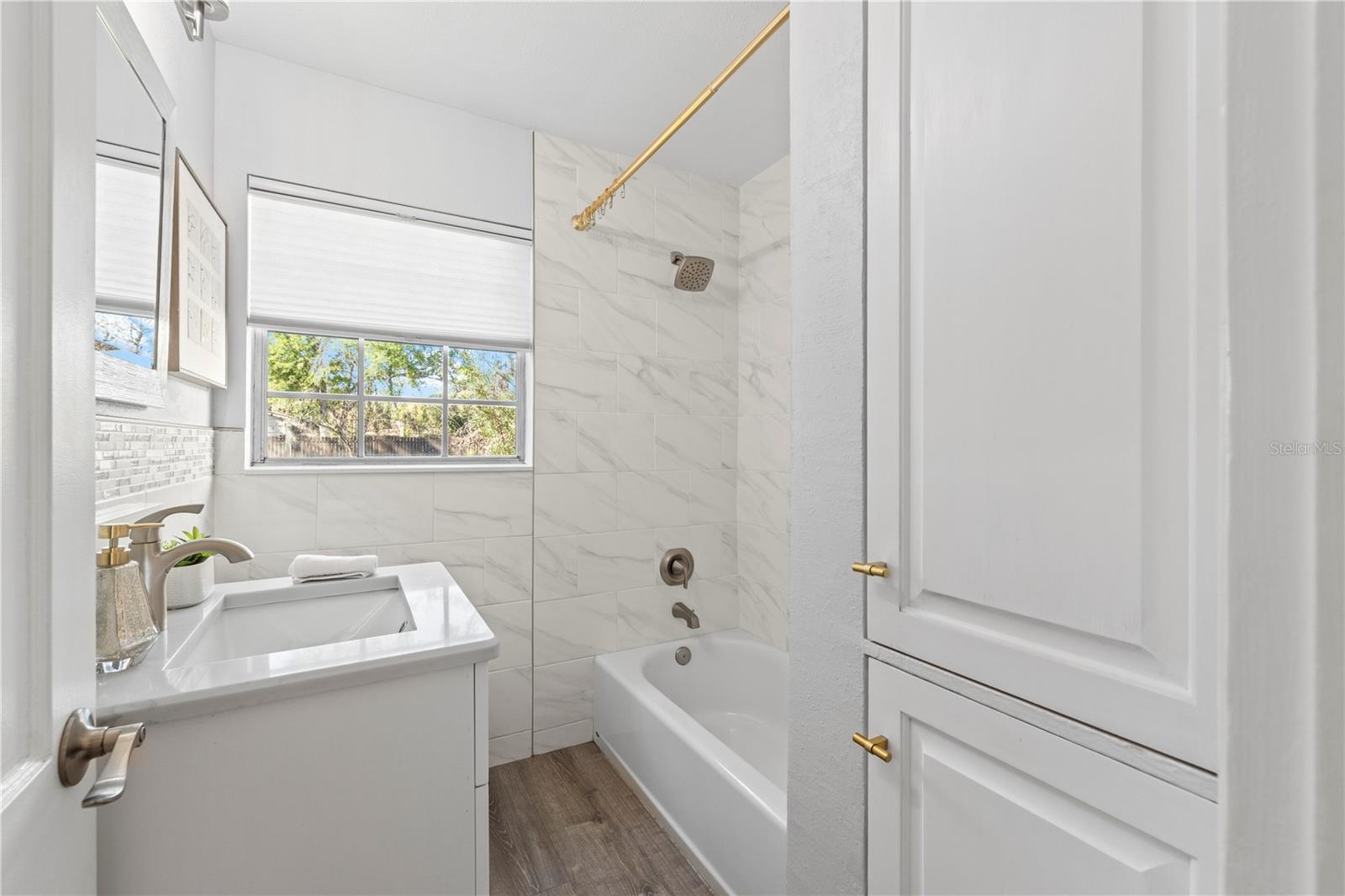 LOWRY LANE SUB - Residential