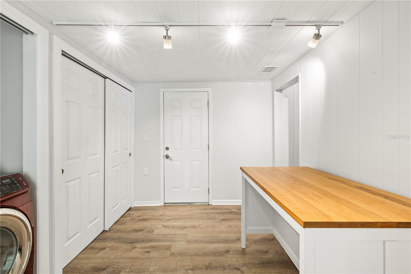 LOWRY LANE SUB - Residential