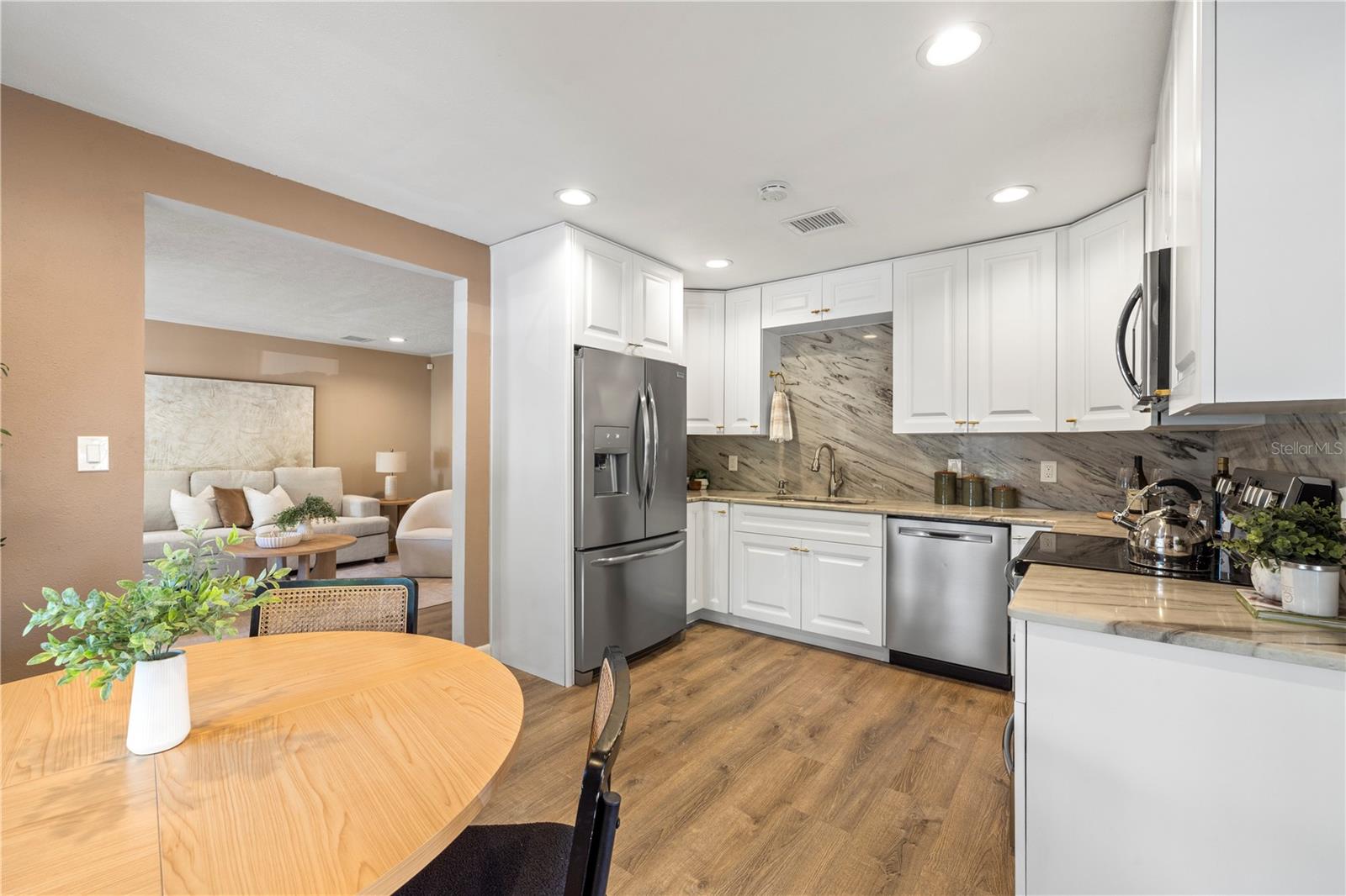 LOWRY LANE SUB - Residential