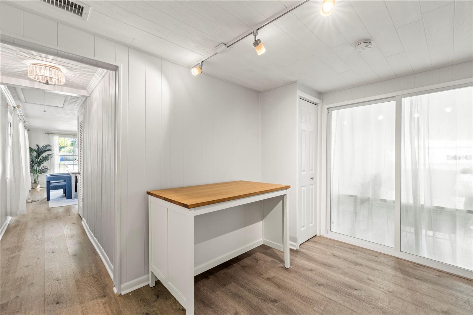 LOWRY LANE SUB - Residential