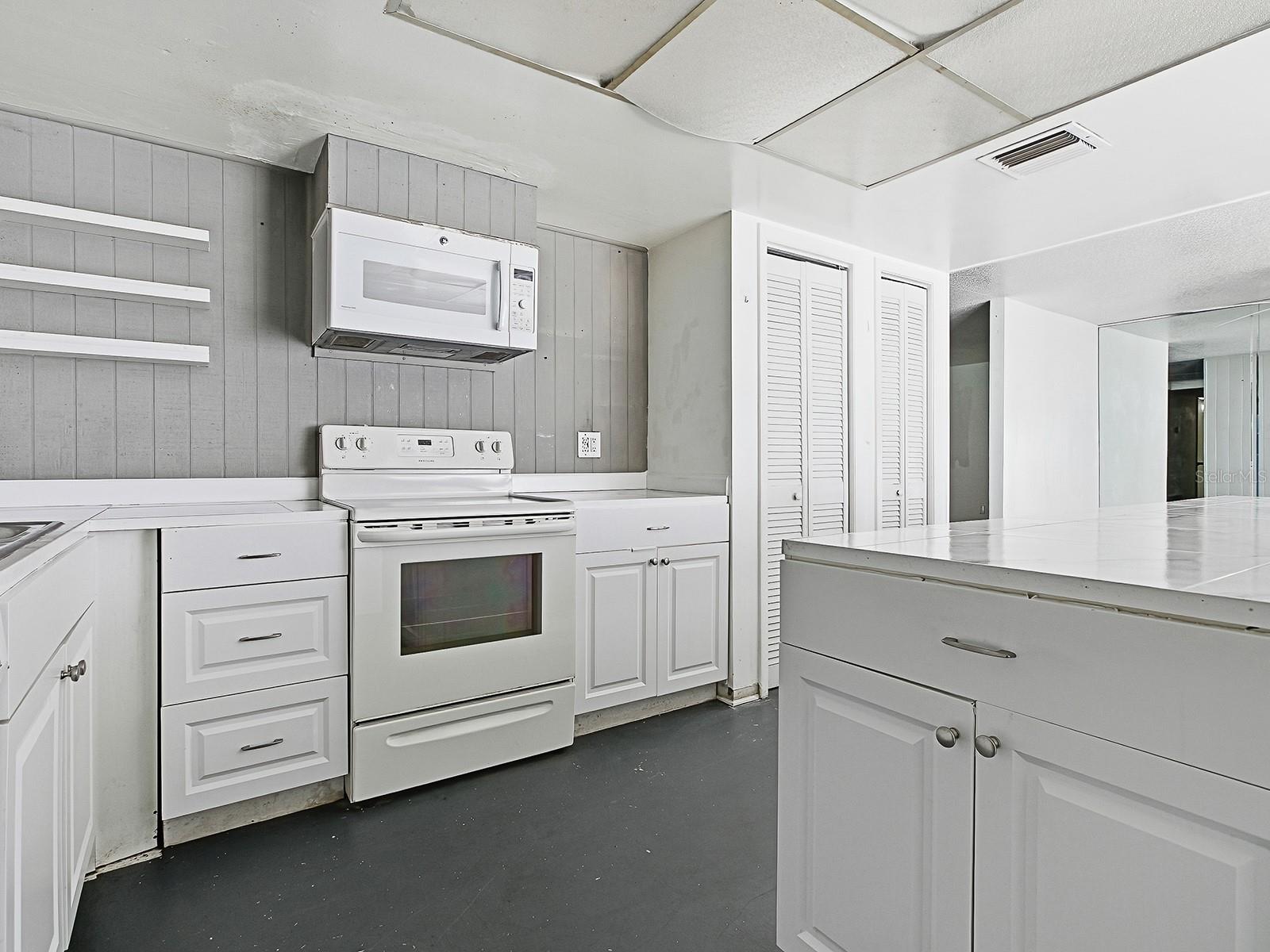 DEVONSHIRE - Residential