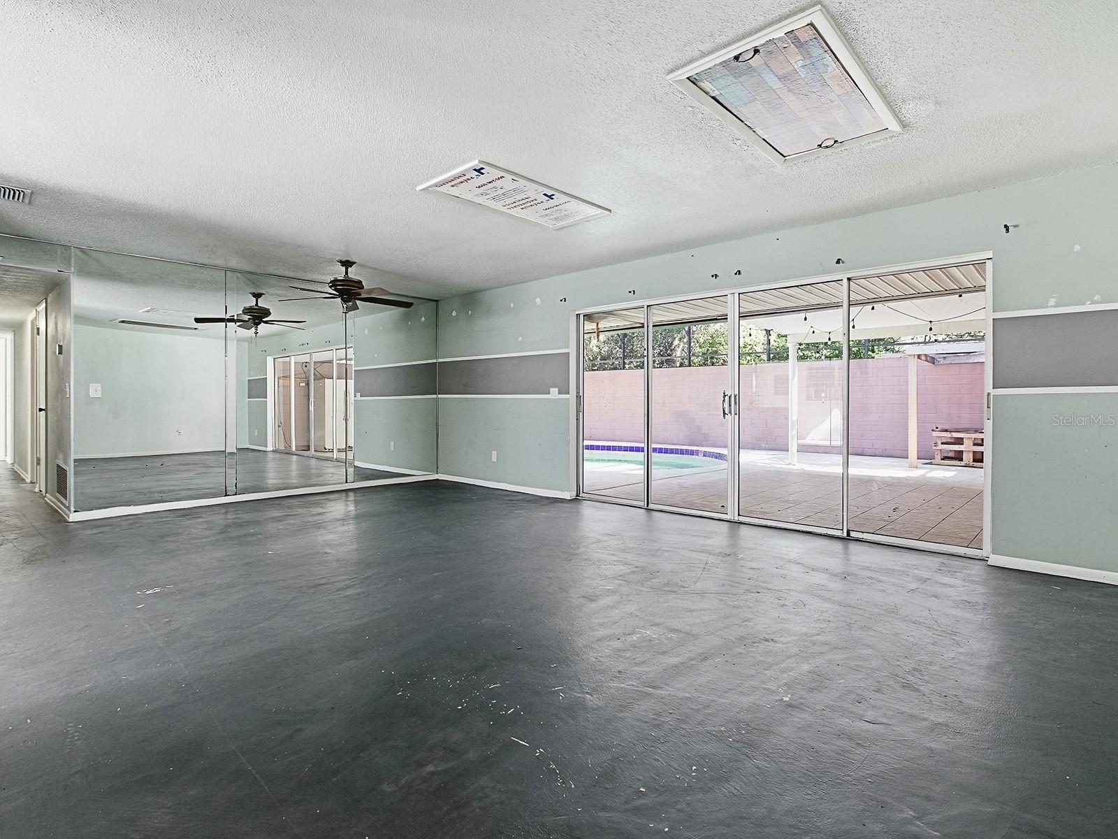 DEVONSHIRE - Residential