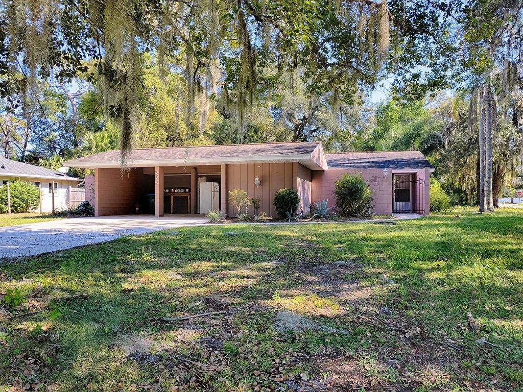 Photo of 580 Devonshire Boulevard, Longwood, FL 32750 (MLS # G5104813)