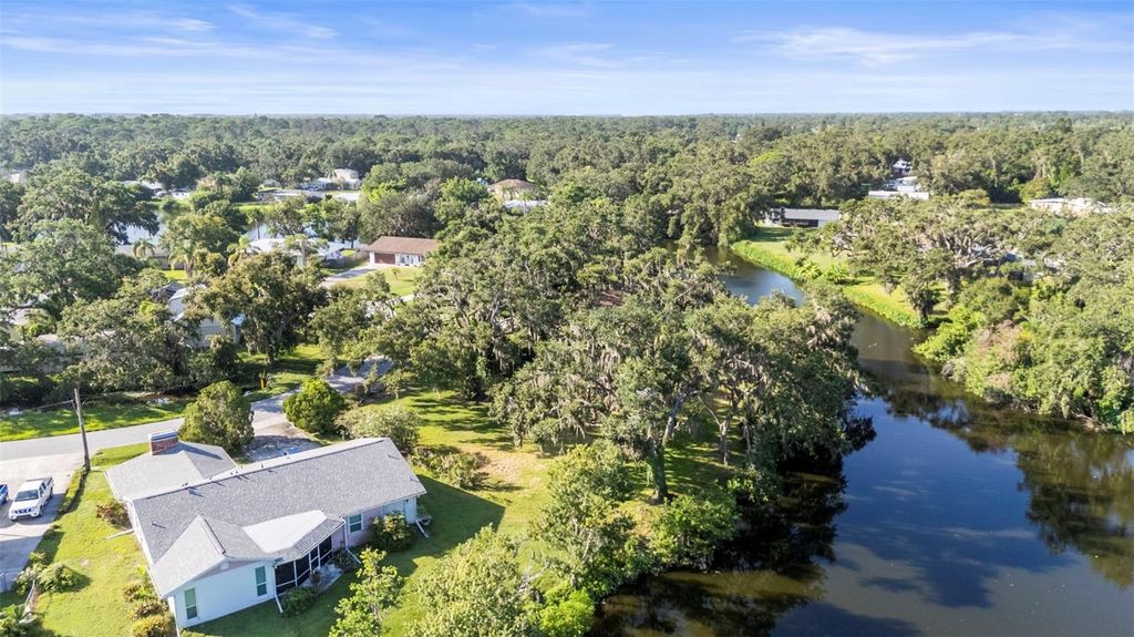 Photo of 5405 San Juan Drive, Sarasota, FL 34235 (MLS # A4631529)