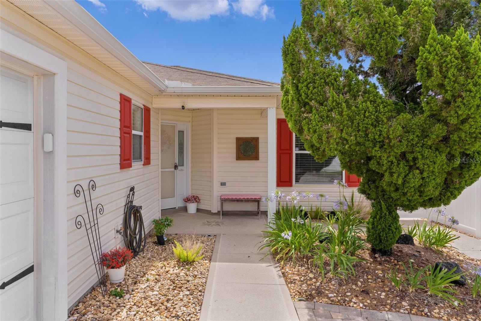 401 CALHOUN COURT