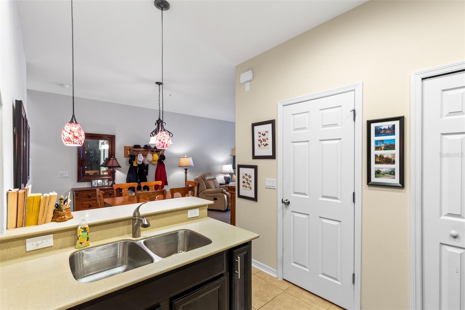 OASIS COVE 2 AT LAKESIDE VILLAGE CONDO PH 1 - Residential