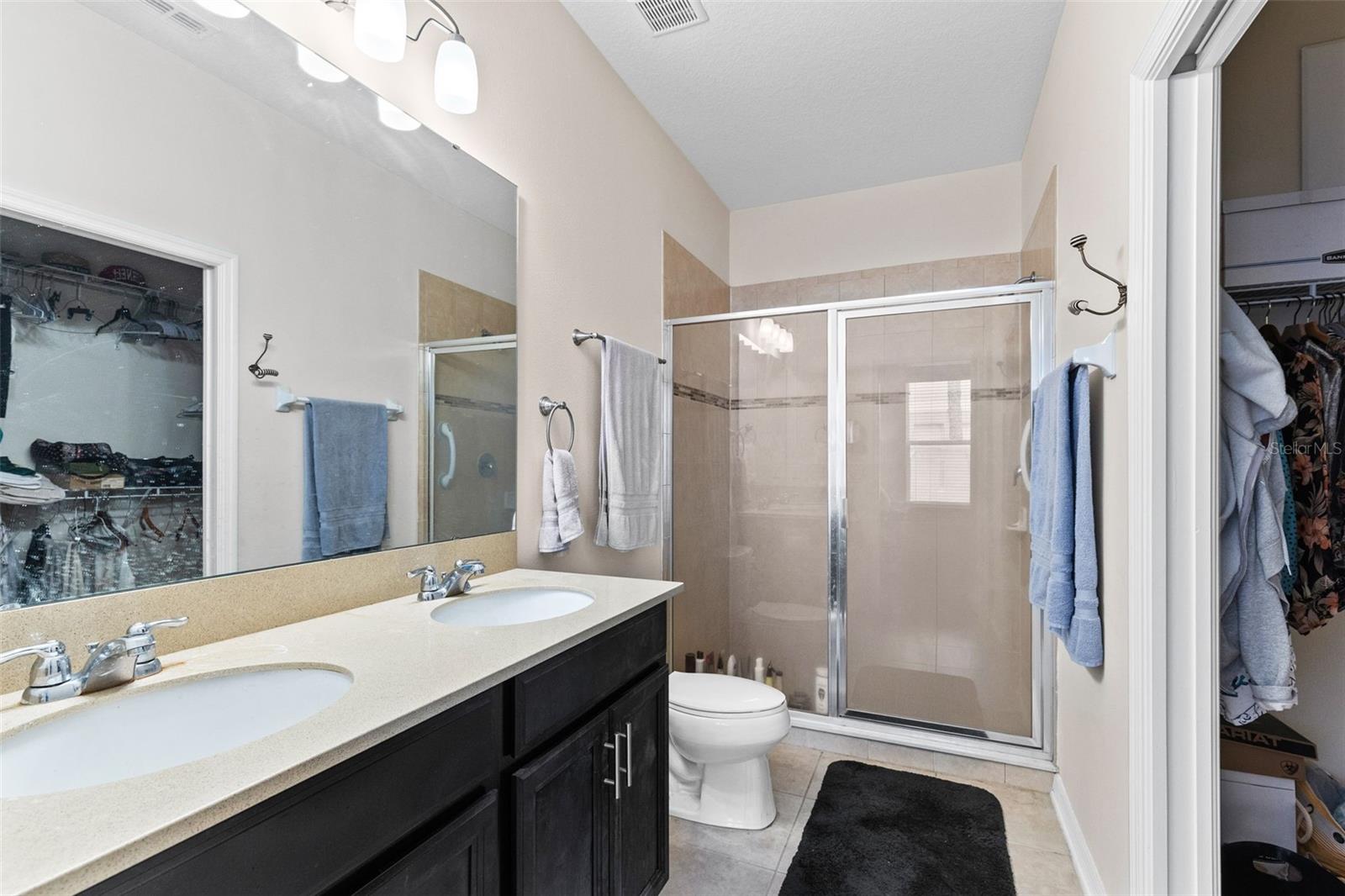 OASIS COVE 2 AT LAKESIDE VILLAGE CONDO PH 1 - Residential