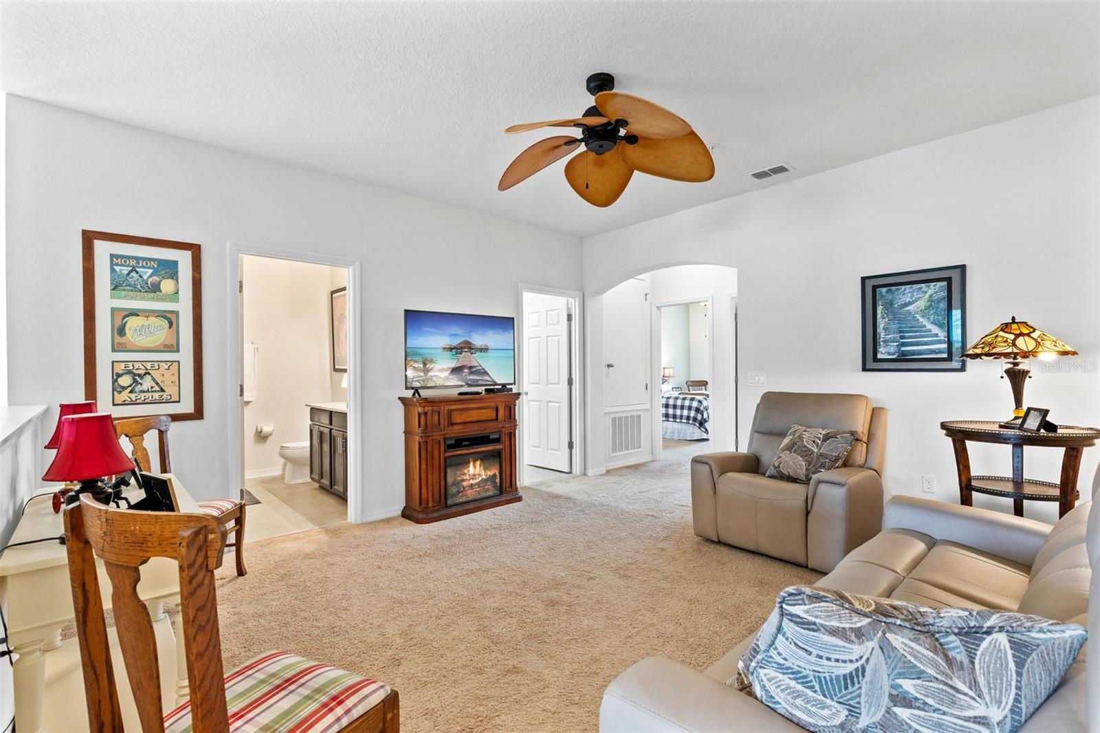 OASIS COVE 2 AT LAKESIDE VILLAGE CONDO PH 1 - Residential