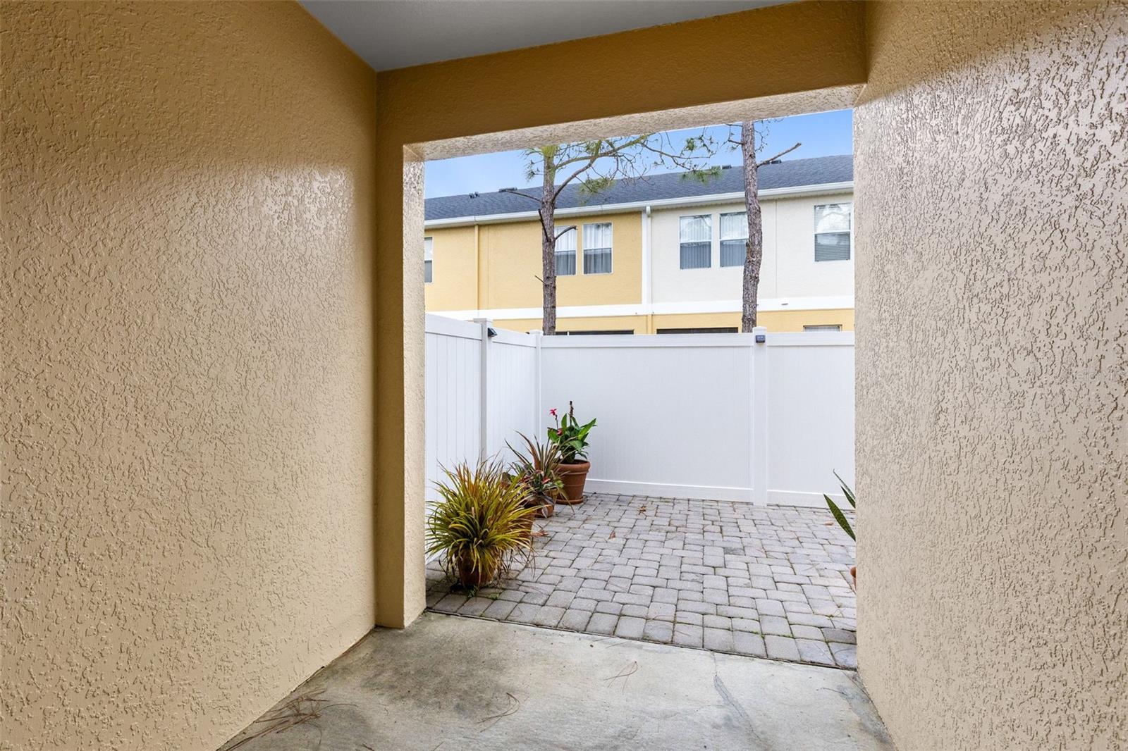 OASIS COVE 2 AT LAKESIDE VILLAGE CONDO PH 1 - Residential