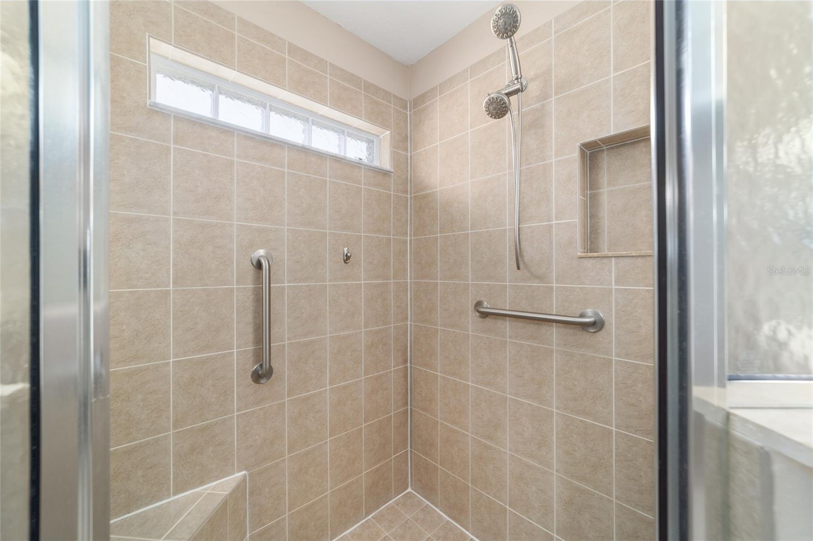 SUMMERGLEN PH 05 - Residential