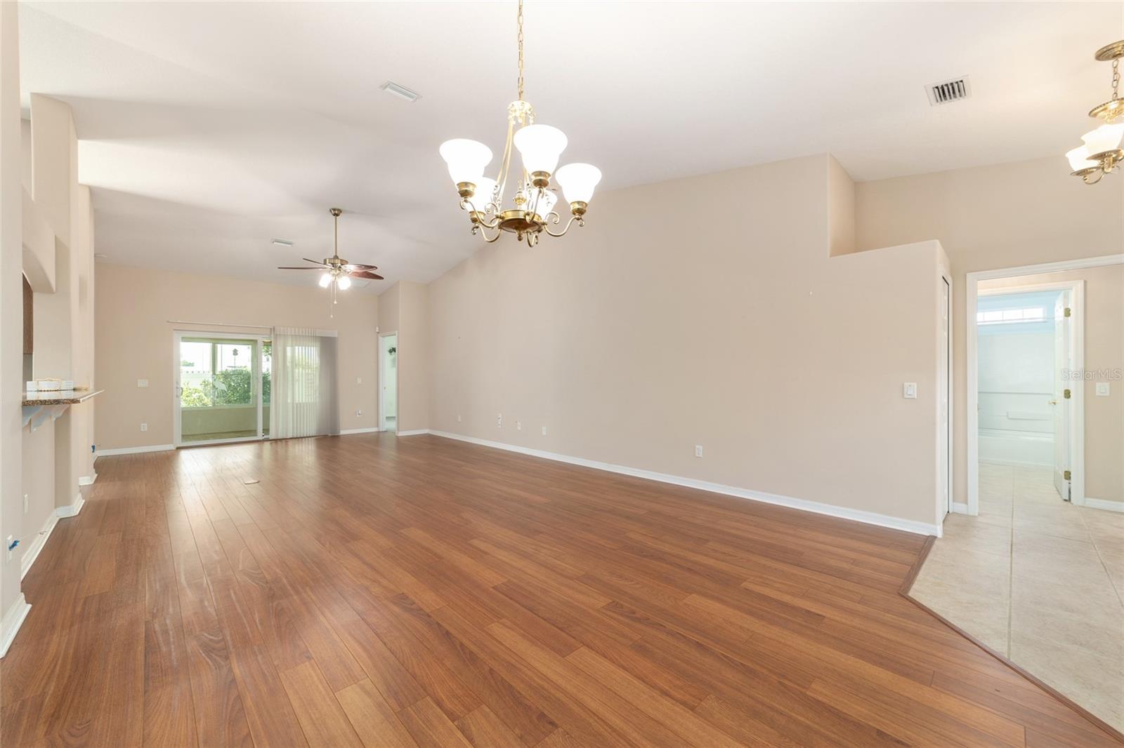 SUMMERGLEN PH 05 - Residential
