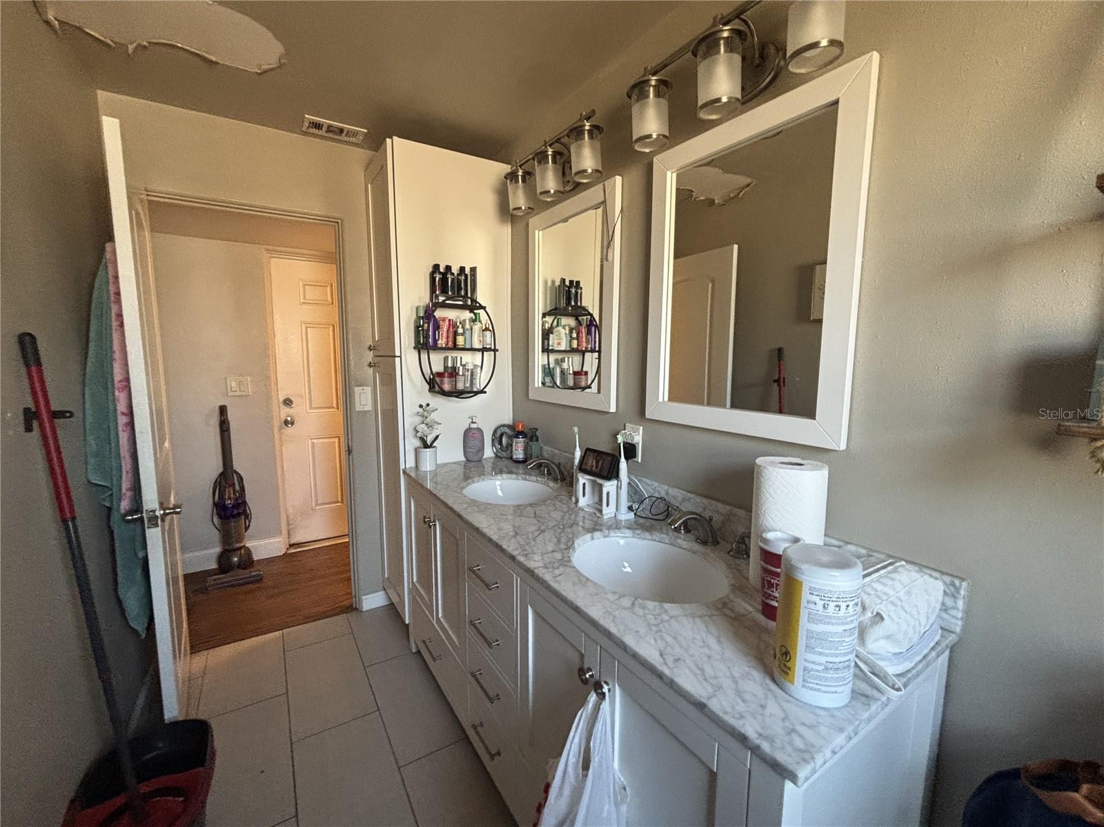 ANN PARK HEIGHTS - Residential