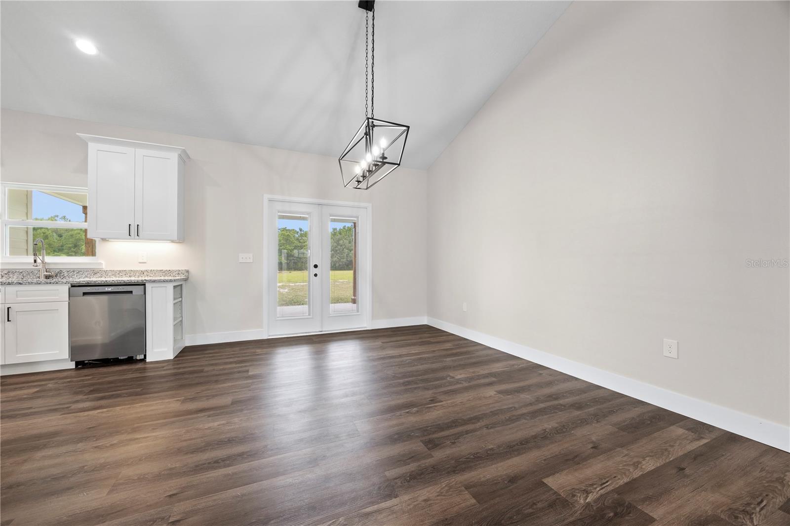 RUSSWOOD - Residential