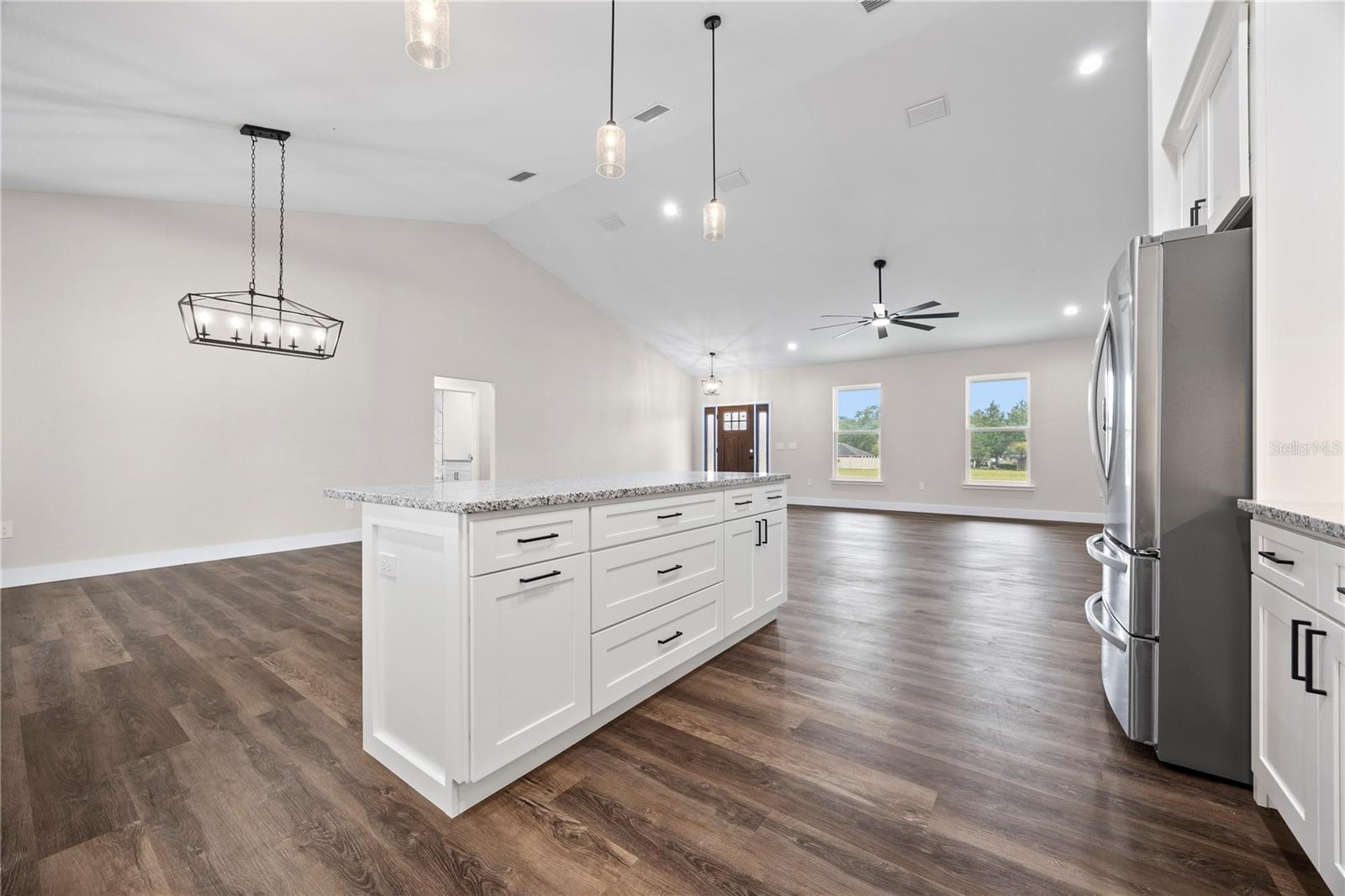 RUSSWOOD - Residential