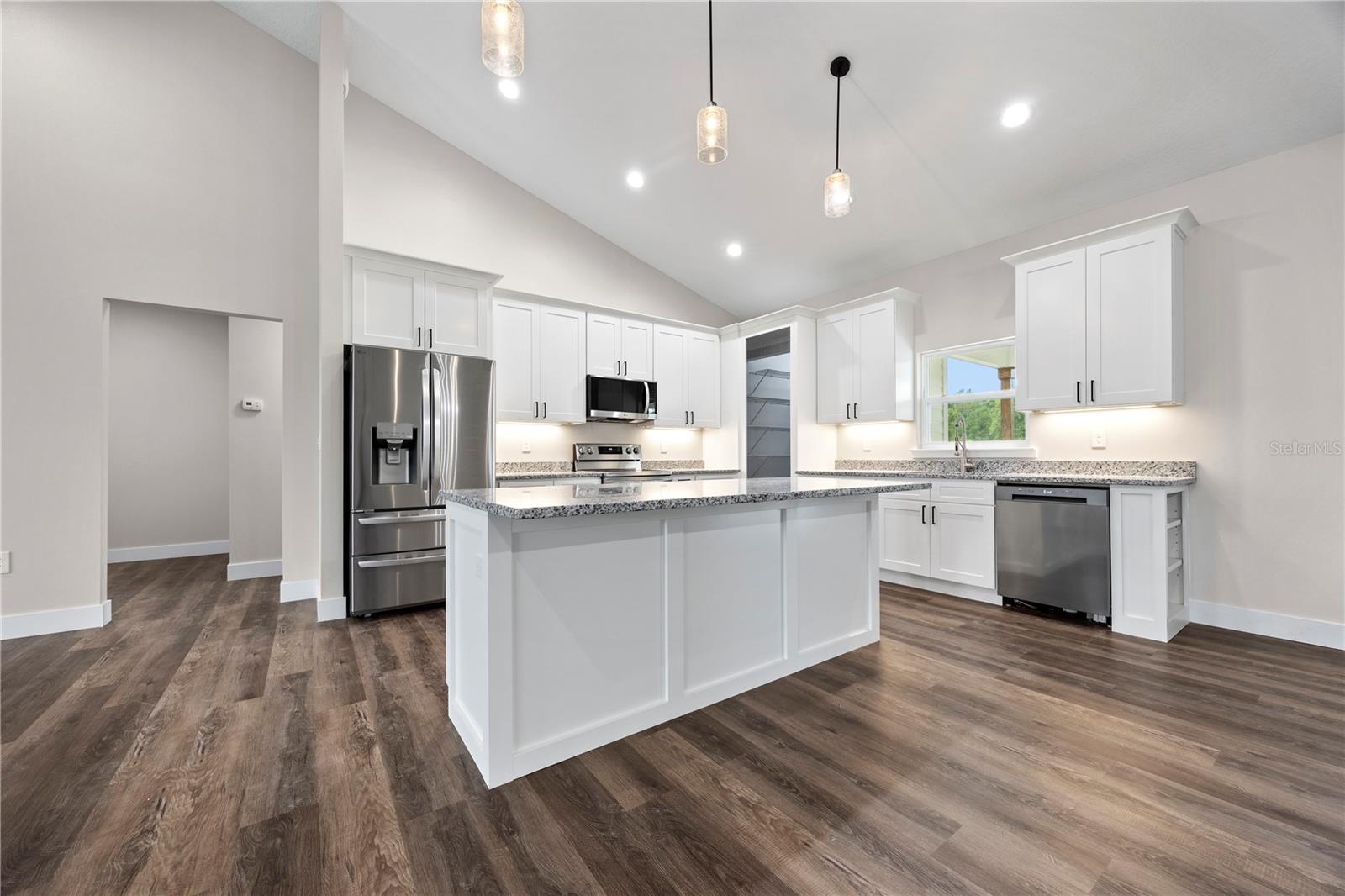 RUSSWOOD - Residential