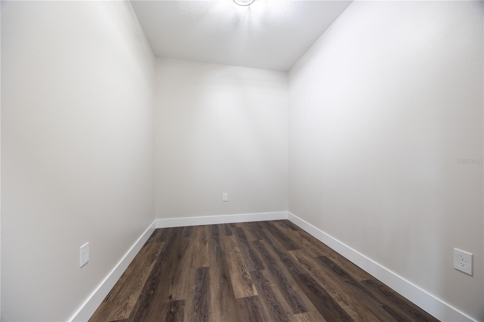 RUSSWOOD - Residential