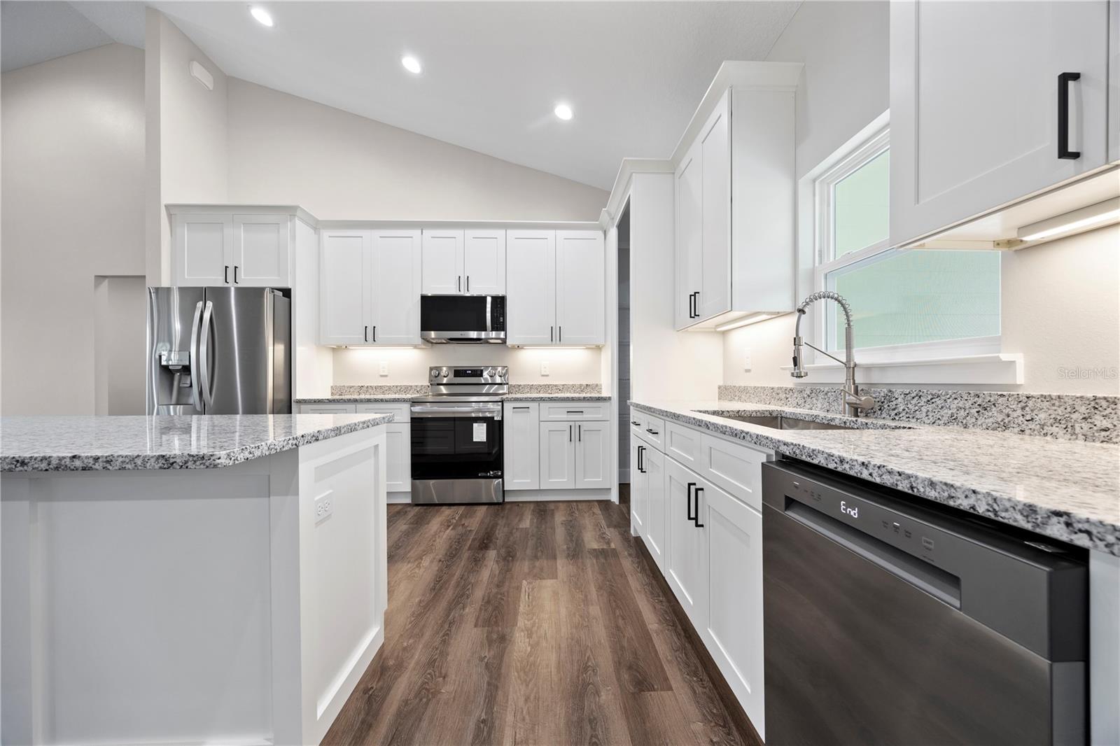 RUSSWOOD - Residential