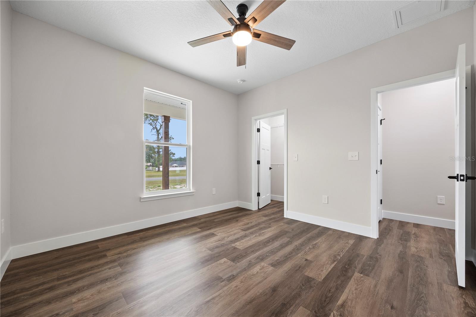 RUSSWOOD - Residential