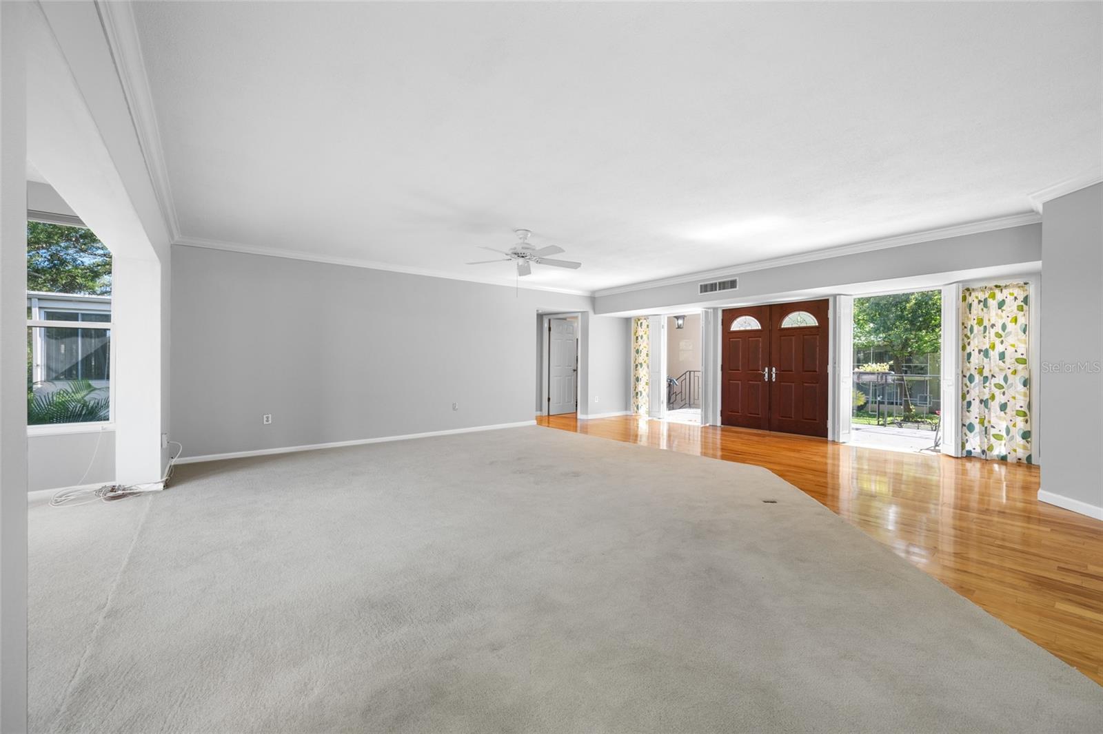 EAST BAY COUNTRY CLUB CONDO APTS - Residential