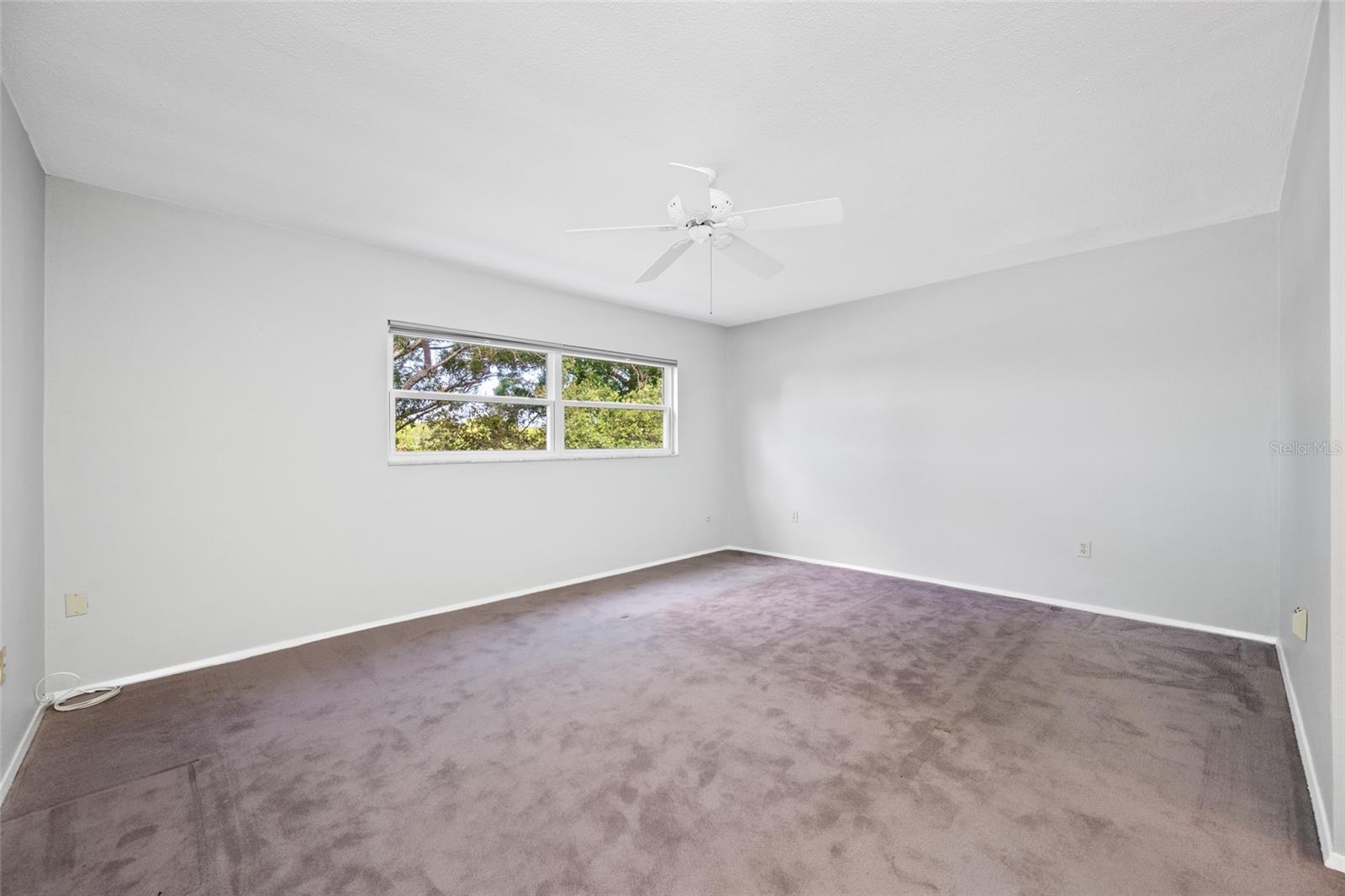 EAST BAY COUNTRY CLUB CONDO APTS - Residential