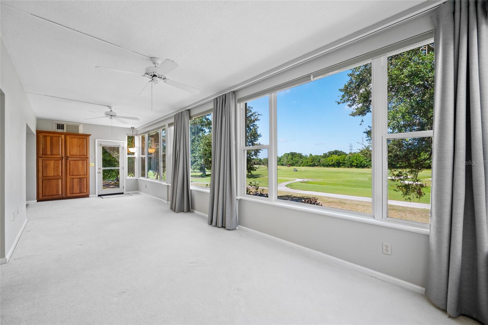 EAST BAY COUNTRY CLUB CONDO APTS - Residential